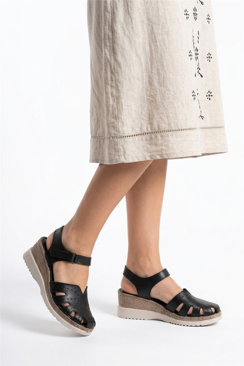 Elit ASIRM2613 Kadın Hakiki Deri Dolgu Topuk Sandalet Siyah