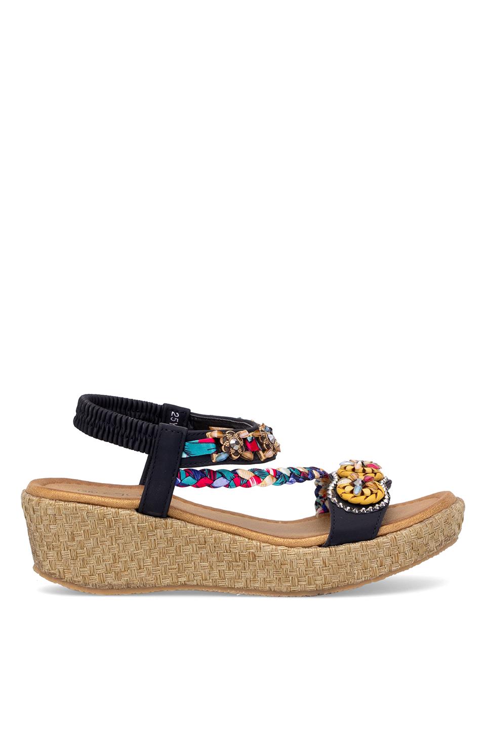 Guja 25Y153-2 Kadın Taşlı Düz Sandalet Siyah