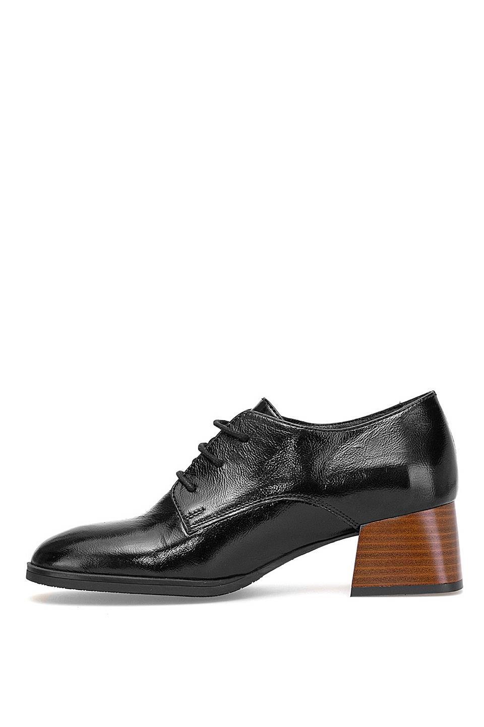 Mammamia D25KA-1545 Kadın Hakiki Rugan Deri Klasik Topuklu Ayakkabı Siyah