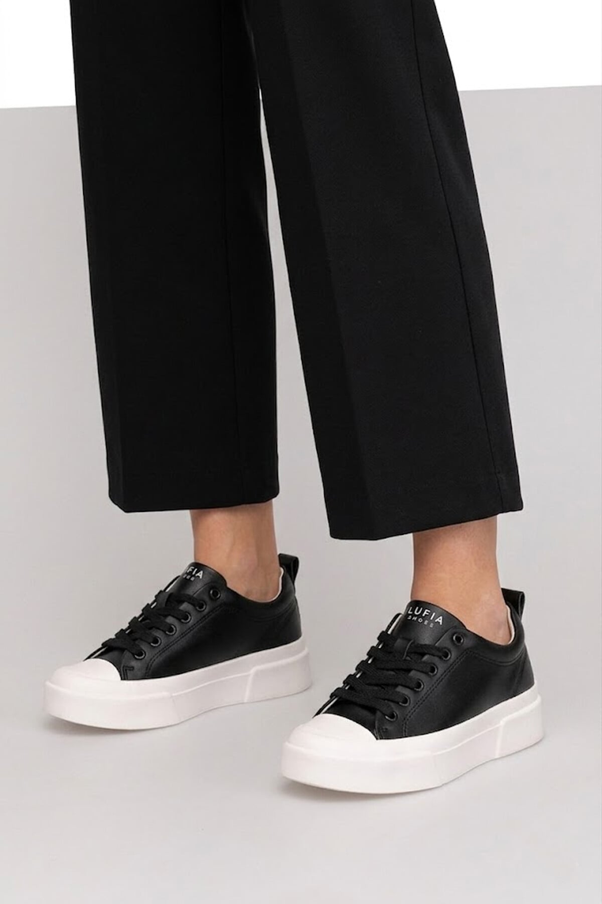 Lufian 121230087 Mia Kadın Hakiki Deri Klasik Sneaker Siyah