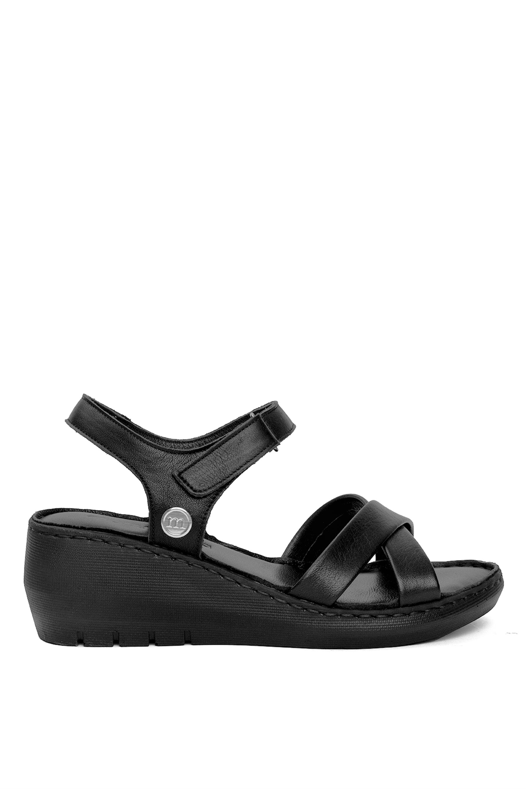 Mammamia D24YS-1380 Kadın Dolgu Topuk Sandalet Siyah
