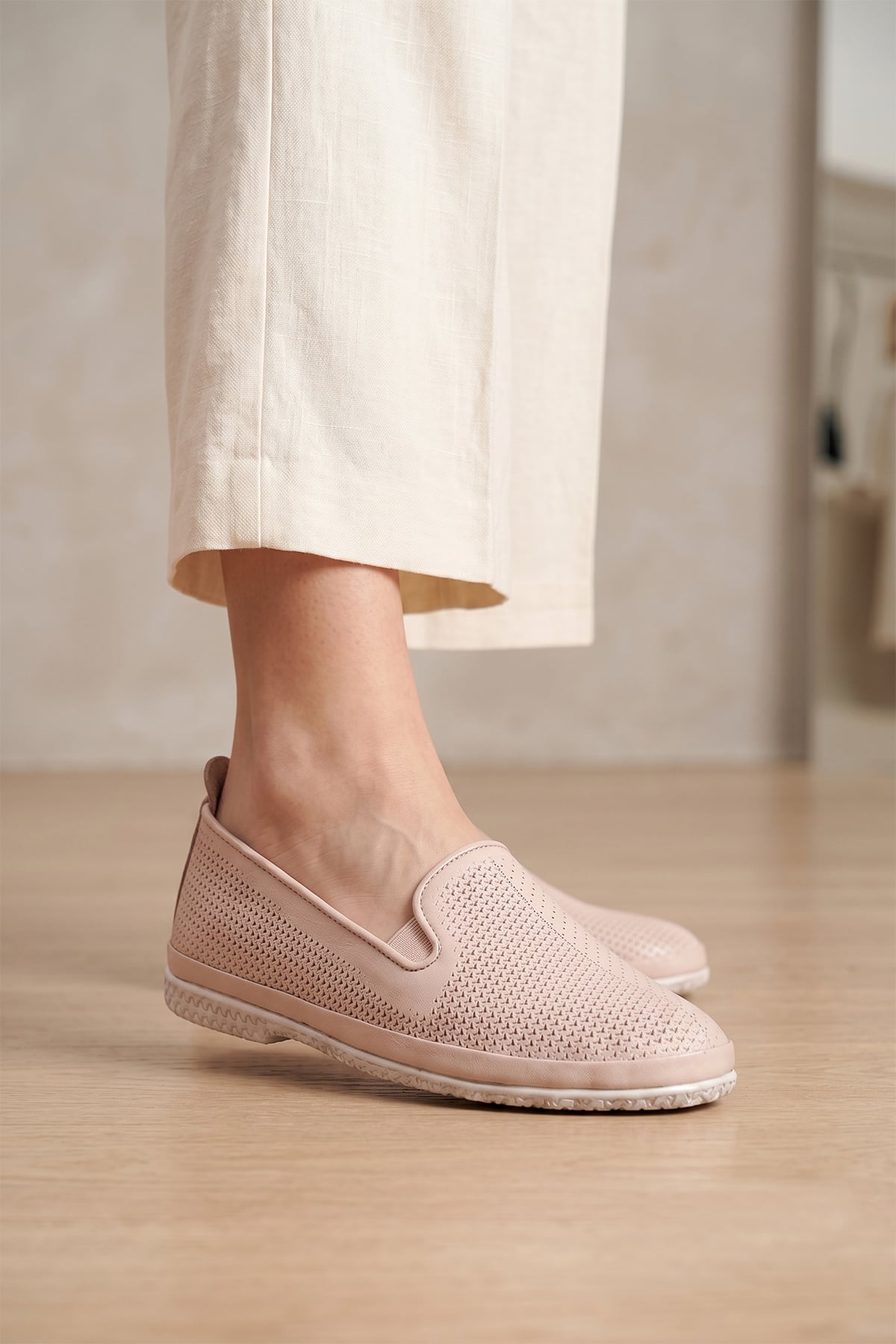 Mammamia D26YA-7145 Kadın Hakiki Deri Casual Ayakkabı Krem
