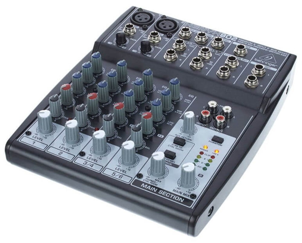 Behringer Xenyx 802 8 Kanal Deck Mikser
