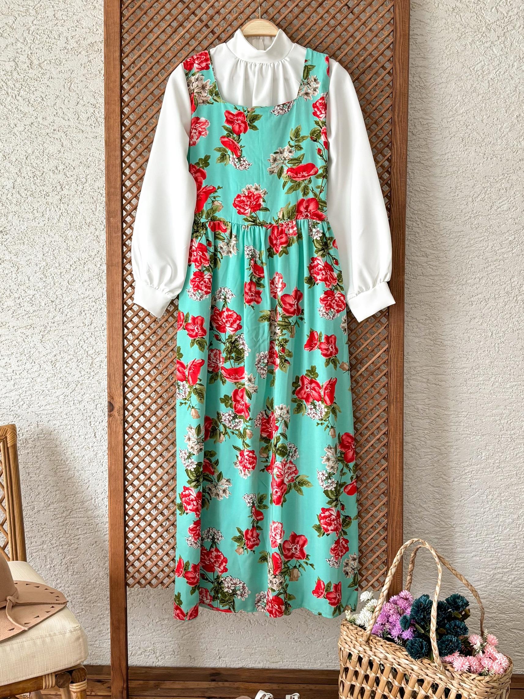 Beyaz Krep Bluz ve Yeşil Çiçekli Viskon Jile Elbise (2 li Takım)