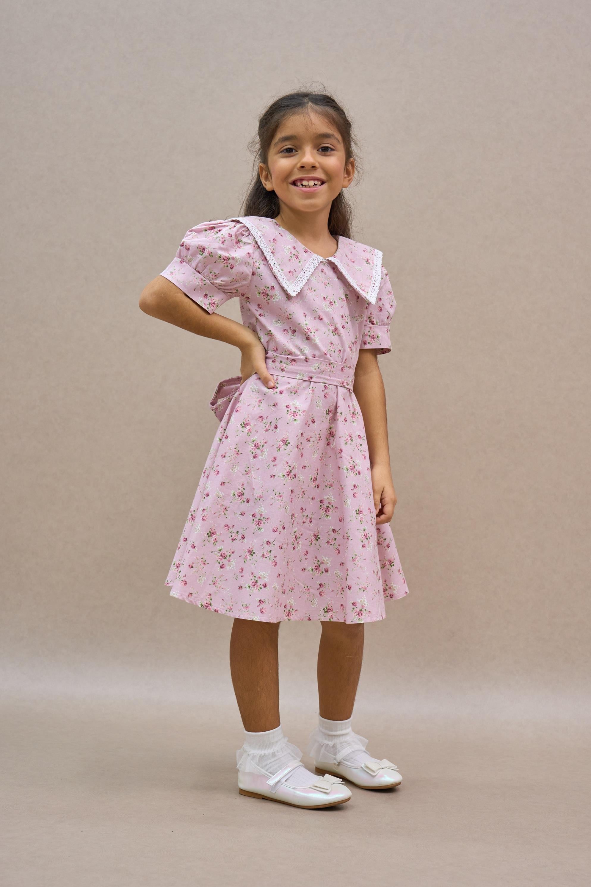 Vintage Kız Çocuk Yakalı Pembe-Bordo Çiçekli Kloş Elbise