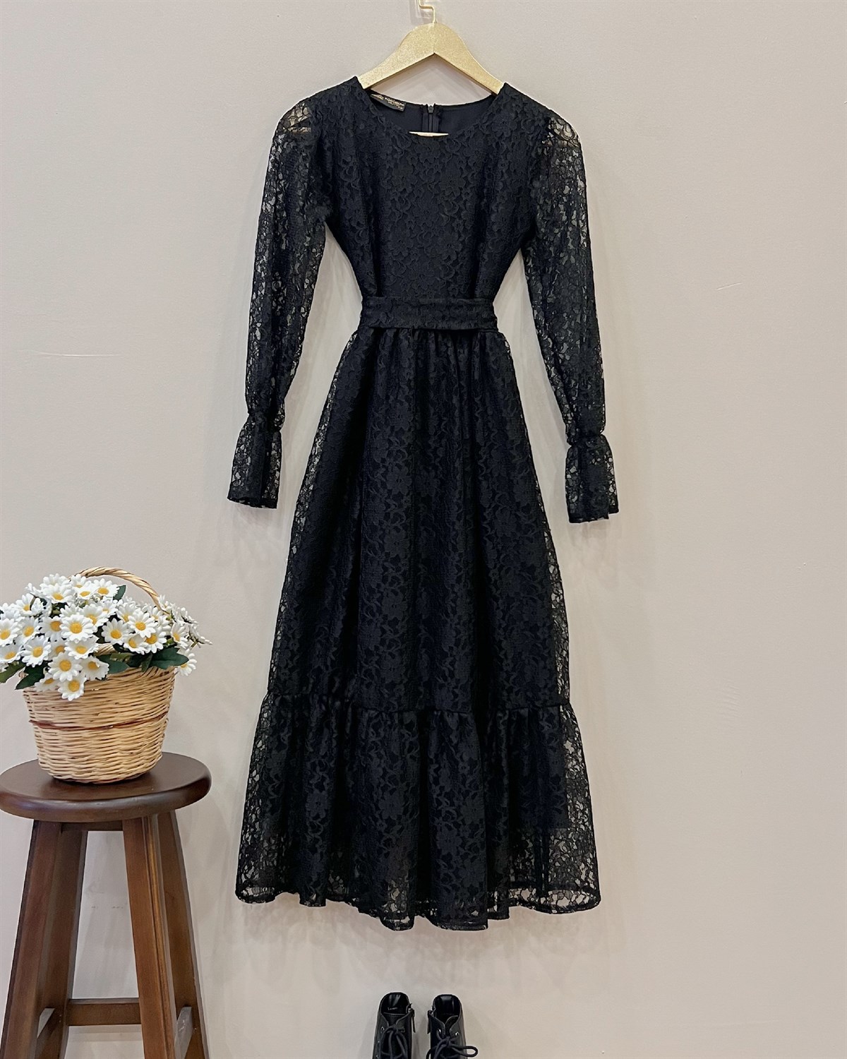 Vintage Siyah Dantelli Elbise
