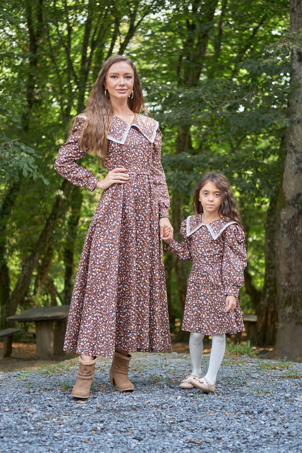 Vintage Yakalı Kahverengi Çiçekli Uzun Kol Kloş Anne Kız Kombini