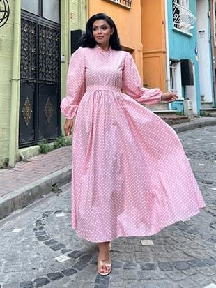  Tesettür Pembe Puantiyeli Kloş Elbise