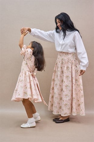 Vintage Pembe Çiçekli Dantelli Etek ve Kız Çocuk Elbise Anne-Kız Kombini