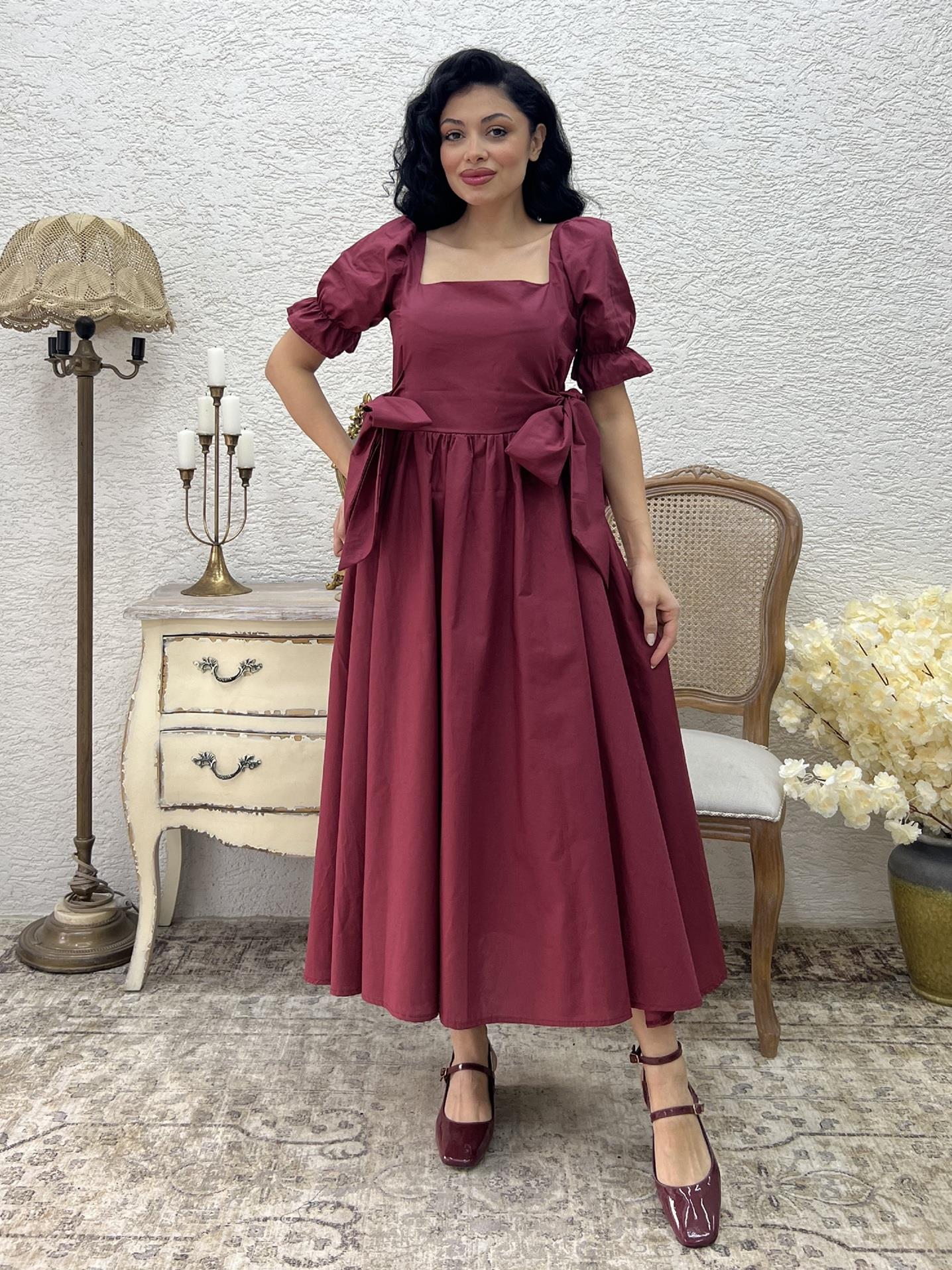 Bordo Fiyonklu Kare Yaka Kloş Poplin Elbise