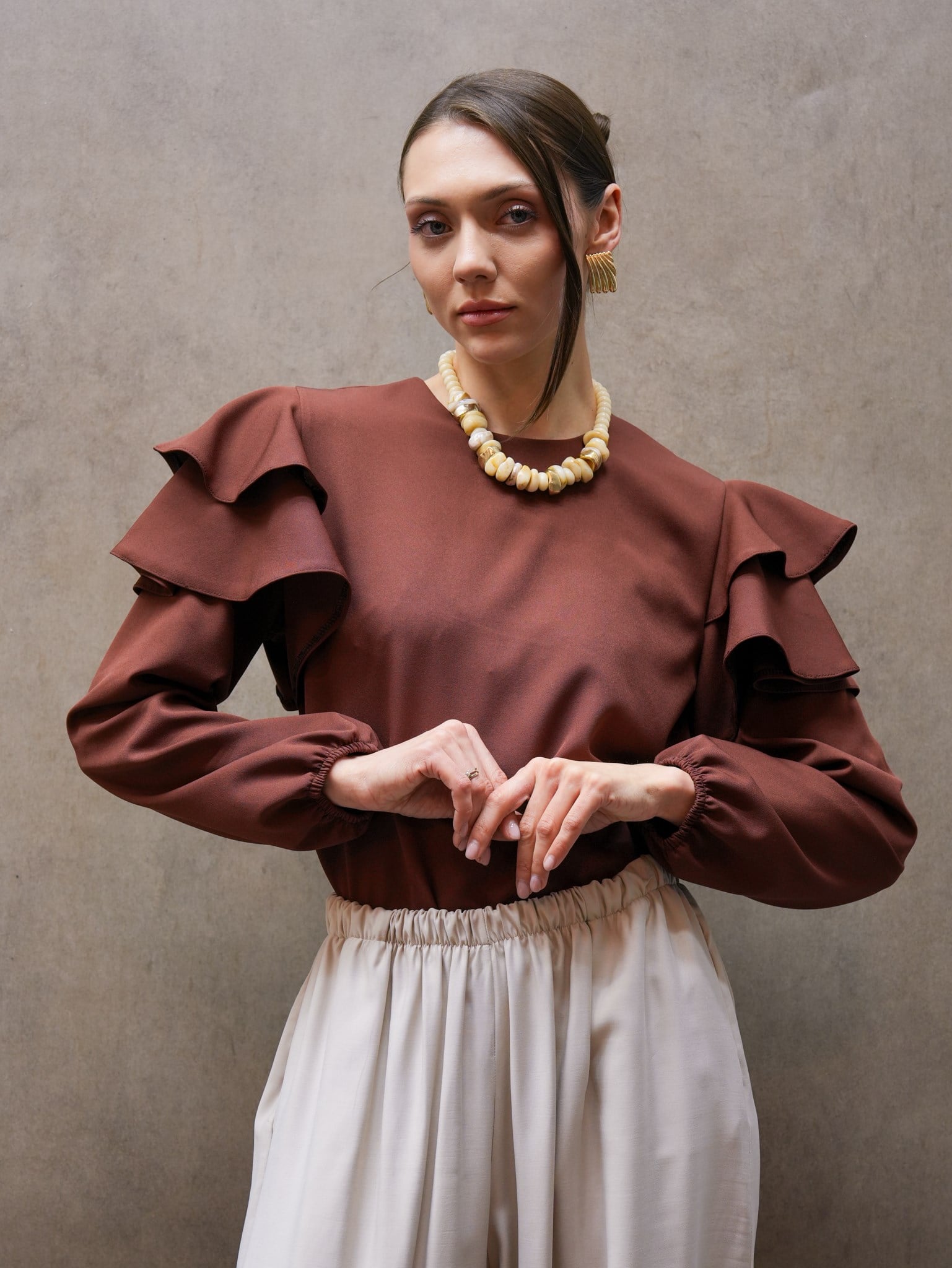 Kahve Volanlı Krep Bluz