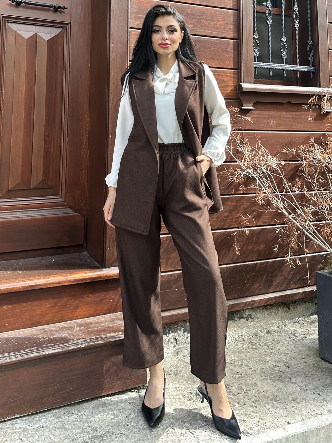 Kahverengi Yün Efekt Yelek ve Pantolon 2 li Takım