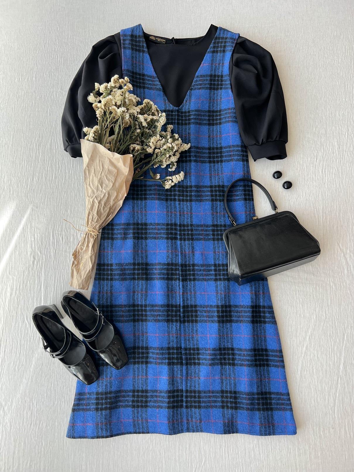 Mavi Uzun Kışlık V Yaka Ekose Jile Elbise