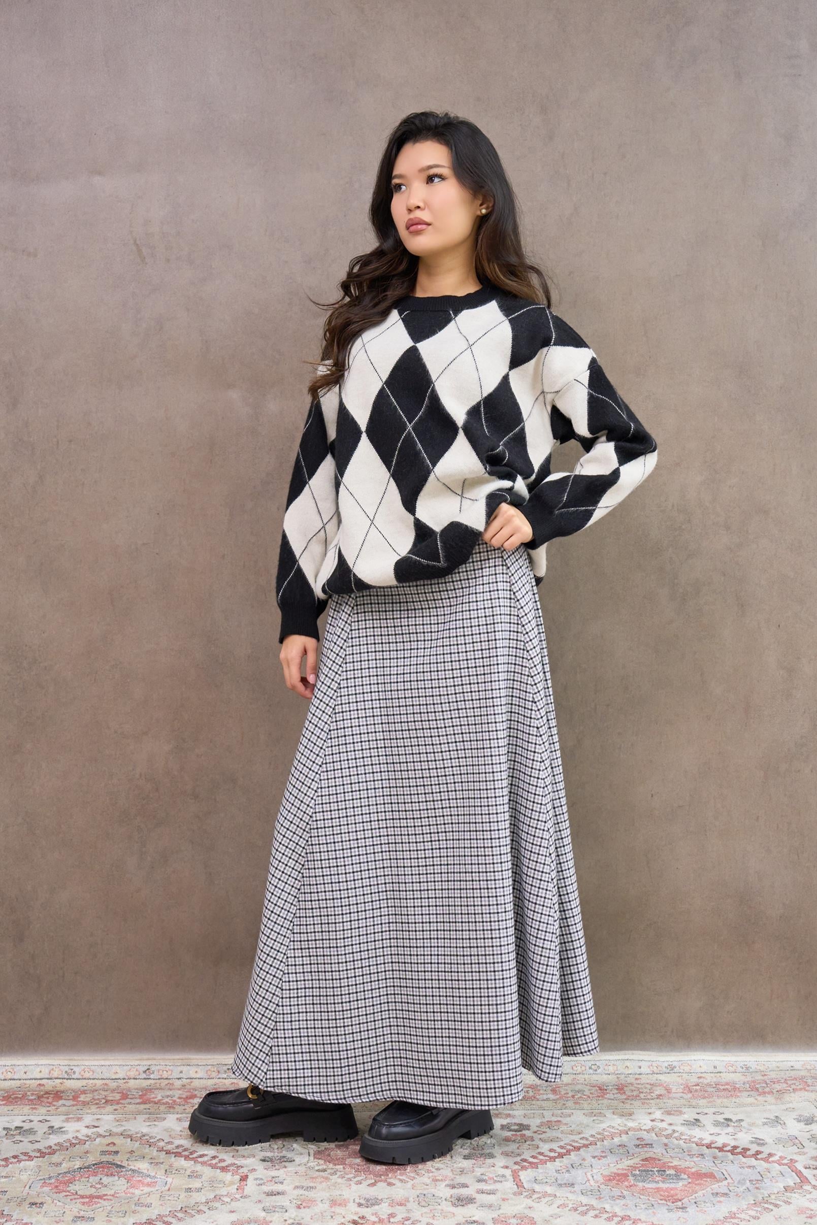 Siyah Baklava Desenli Oversize Kazak