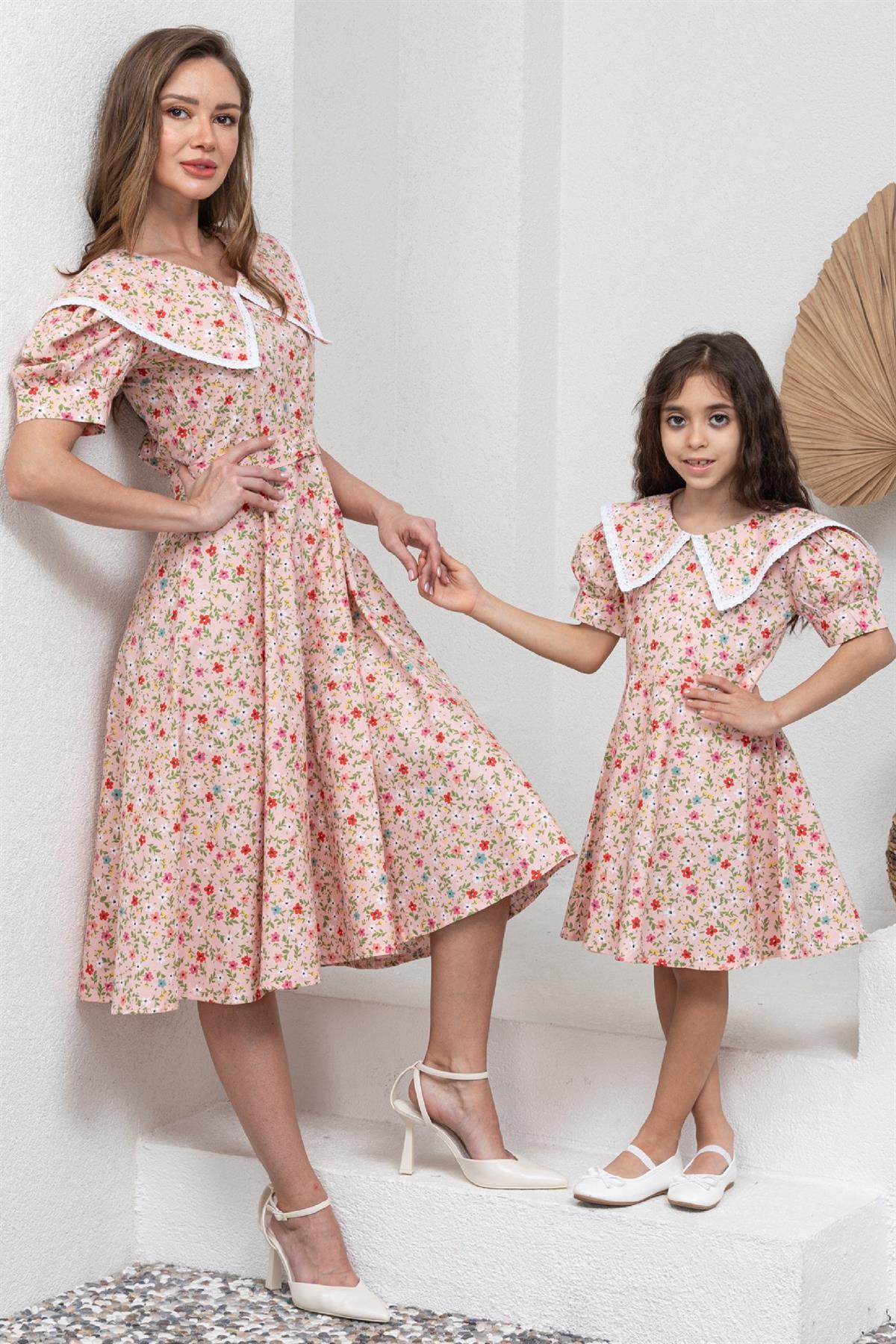 Vintage Pembe Çiçekli Yakalı Poplin Midi Boy Kombin