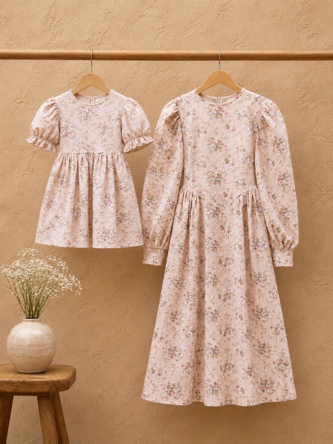 Vintage Pileli Pembe Çiçekli Anne-Kız Elbise Kombini
