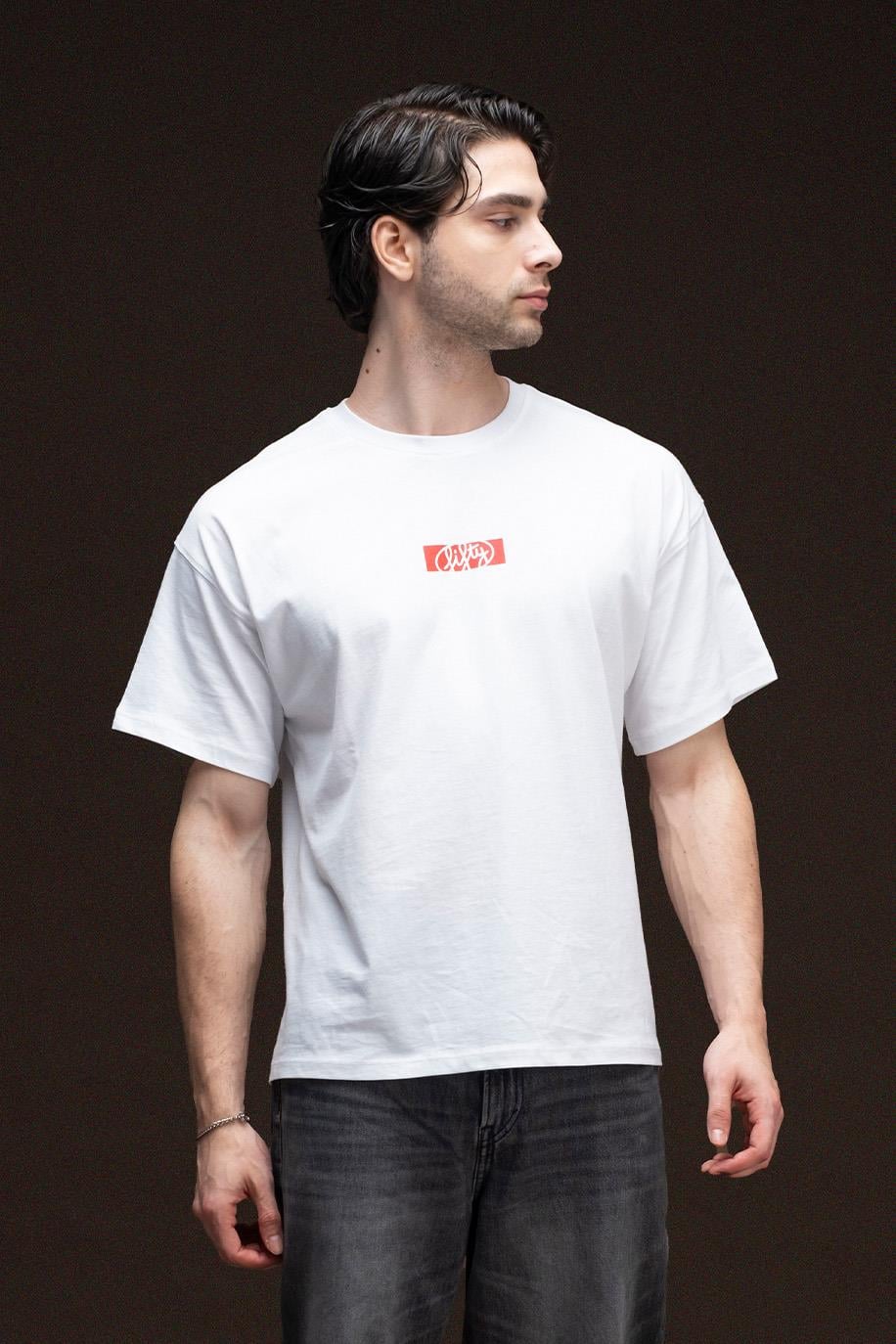 Erkek Beyaz Düşük Omuzlu Sırt Baskılı T-Shirt