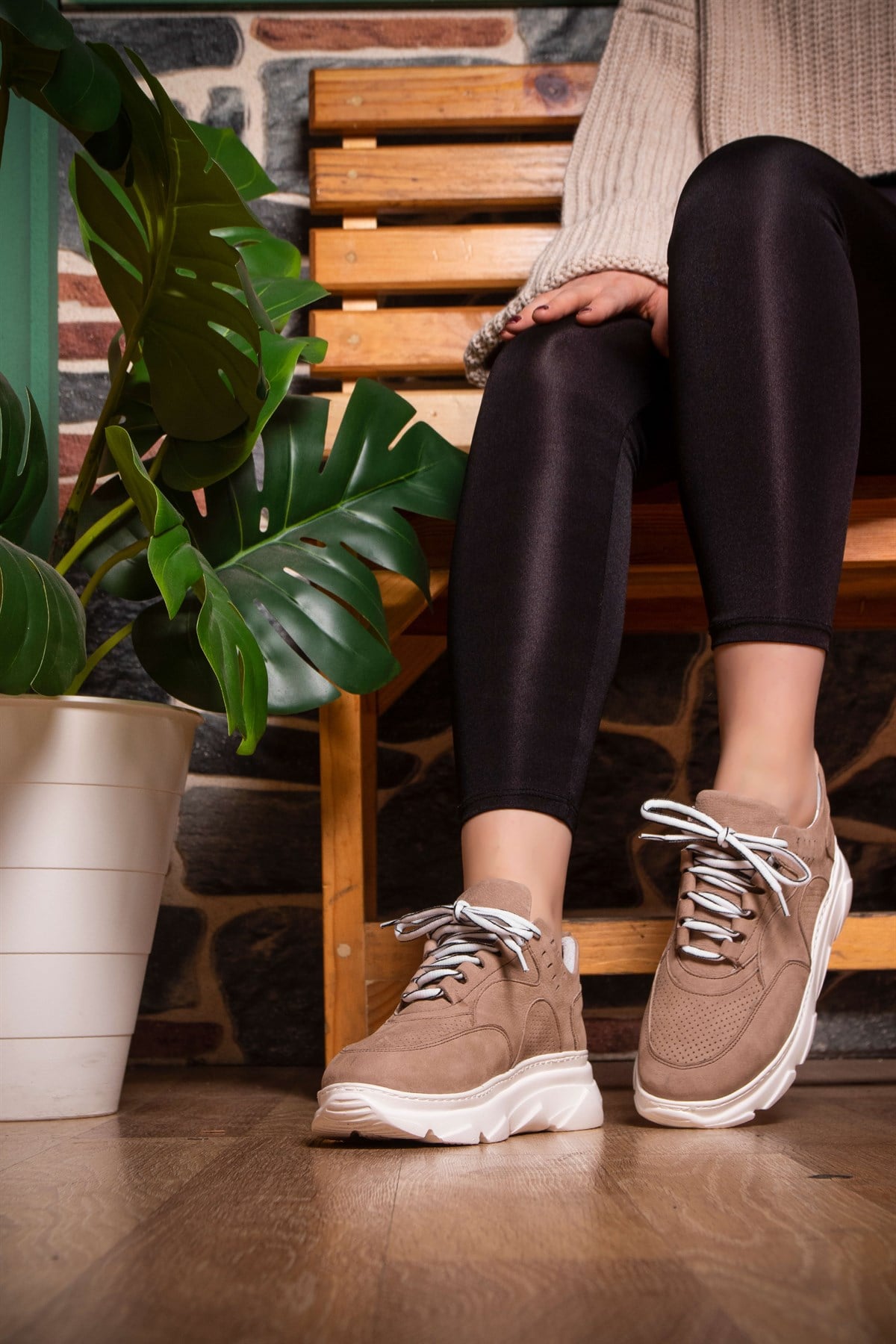 Hakiki Deri Bej Kadın Sneaker ITW8008BEW