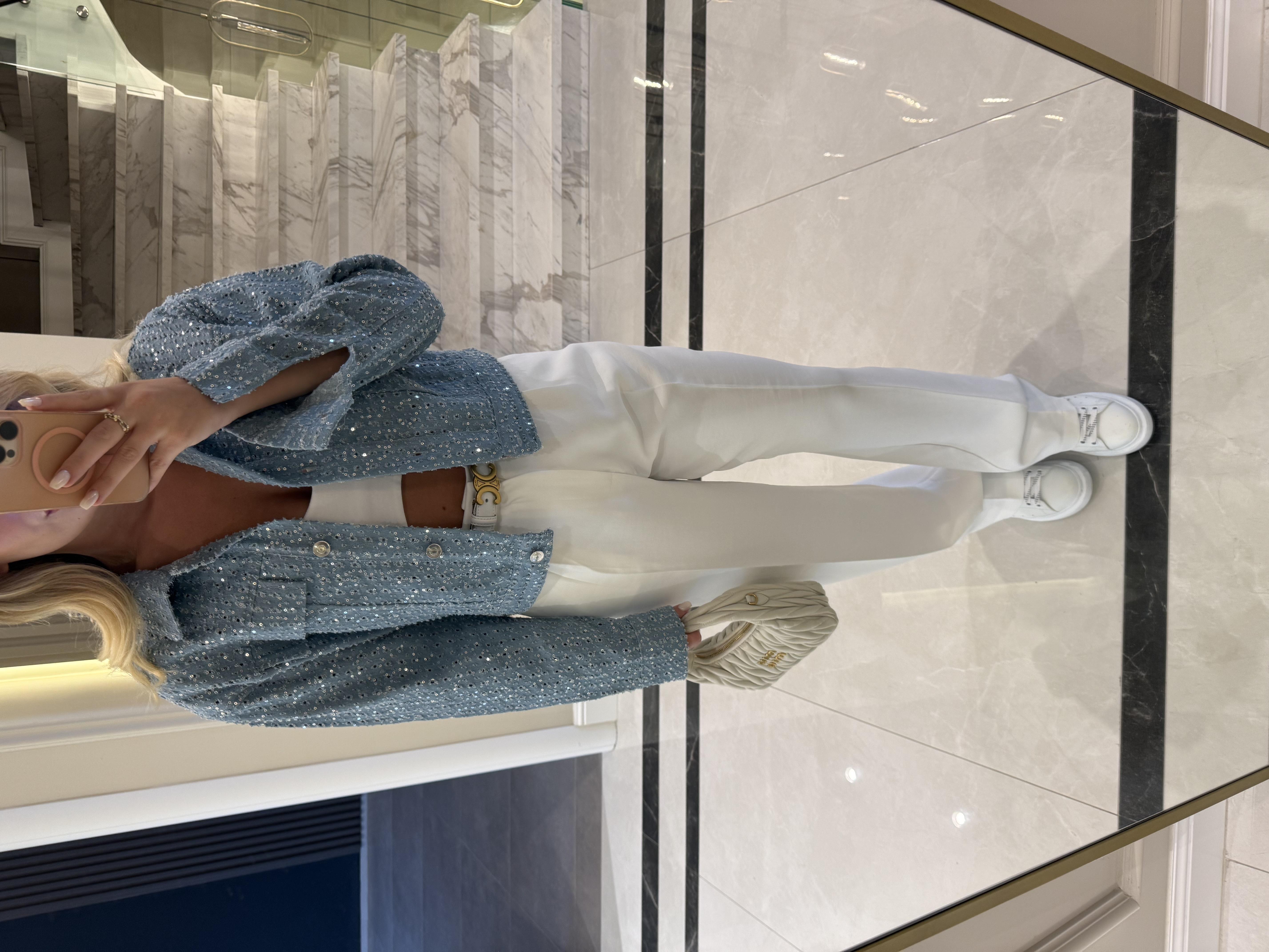 Açık Mavi Payetli Dokulu Denim Kısa Ceket