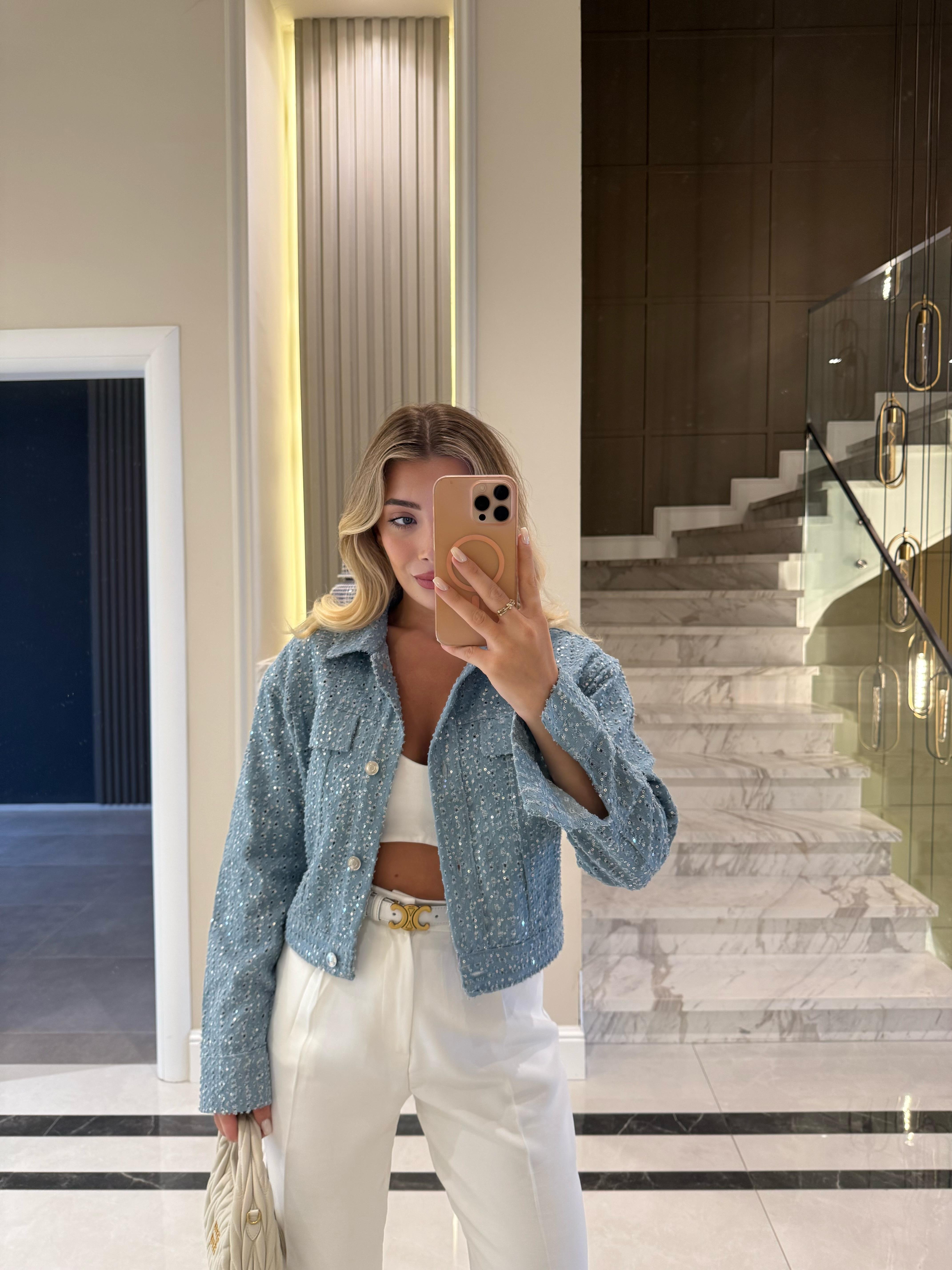 Açık Mavi Payetli Dokulu Denim Kısa Ceket