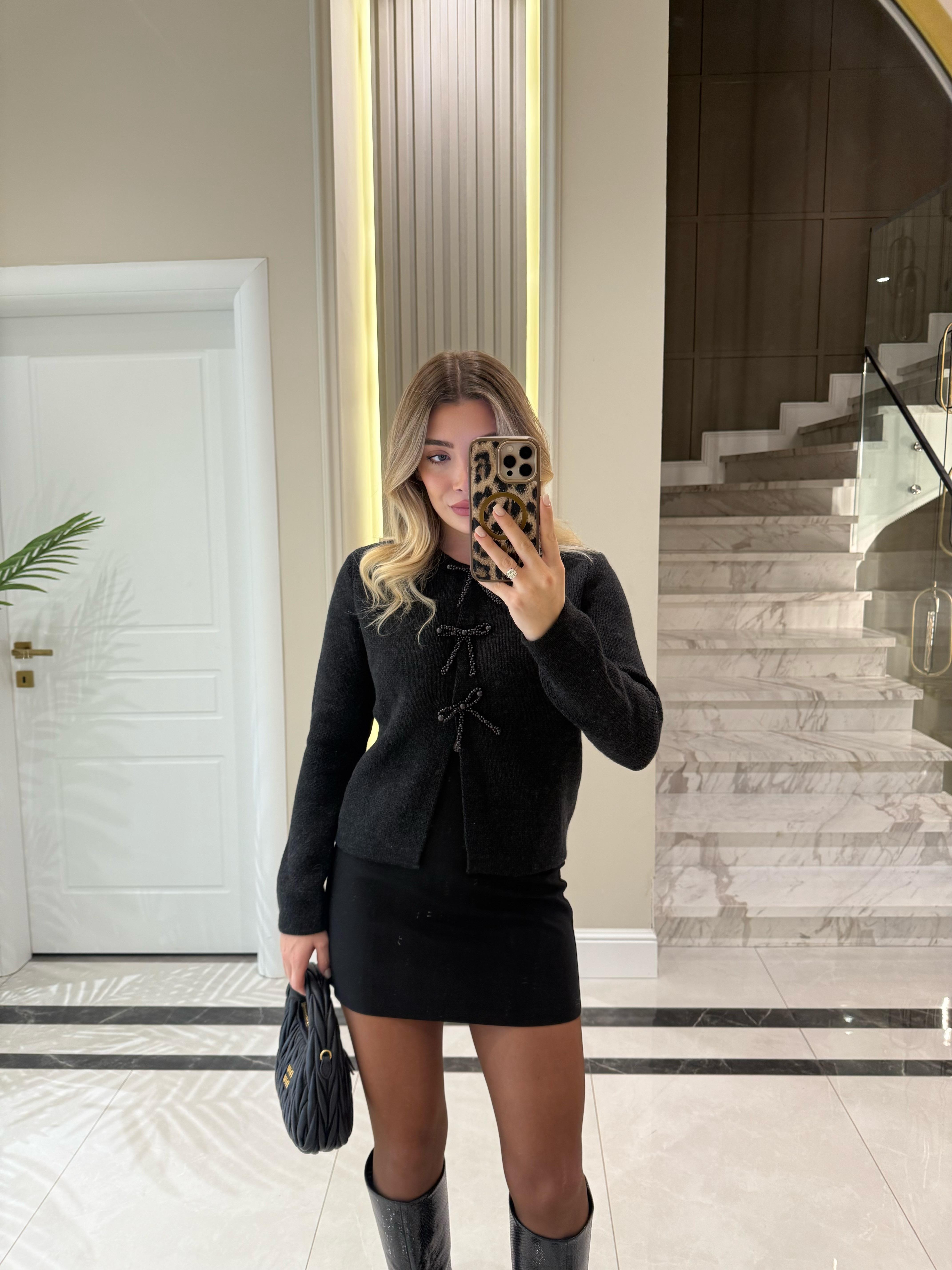 Antrasit İncili Fiyonk Aksesuarlı Triko Hırka -60983