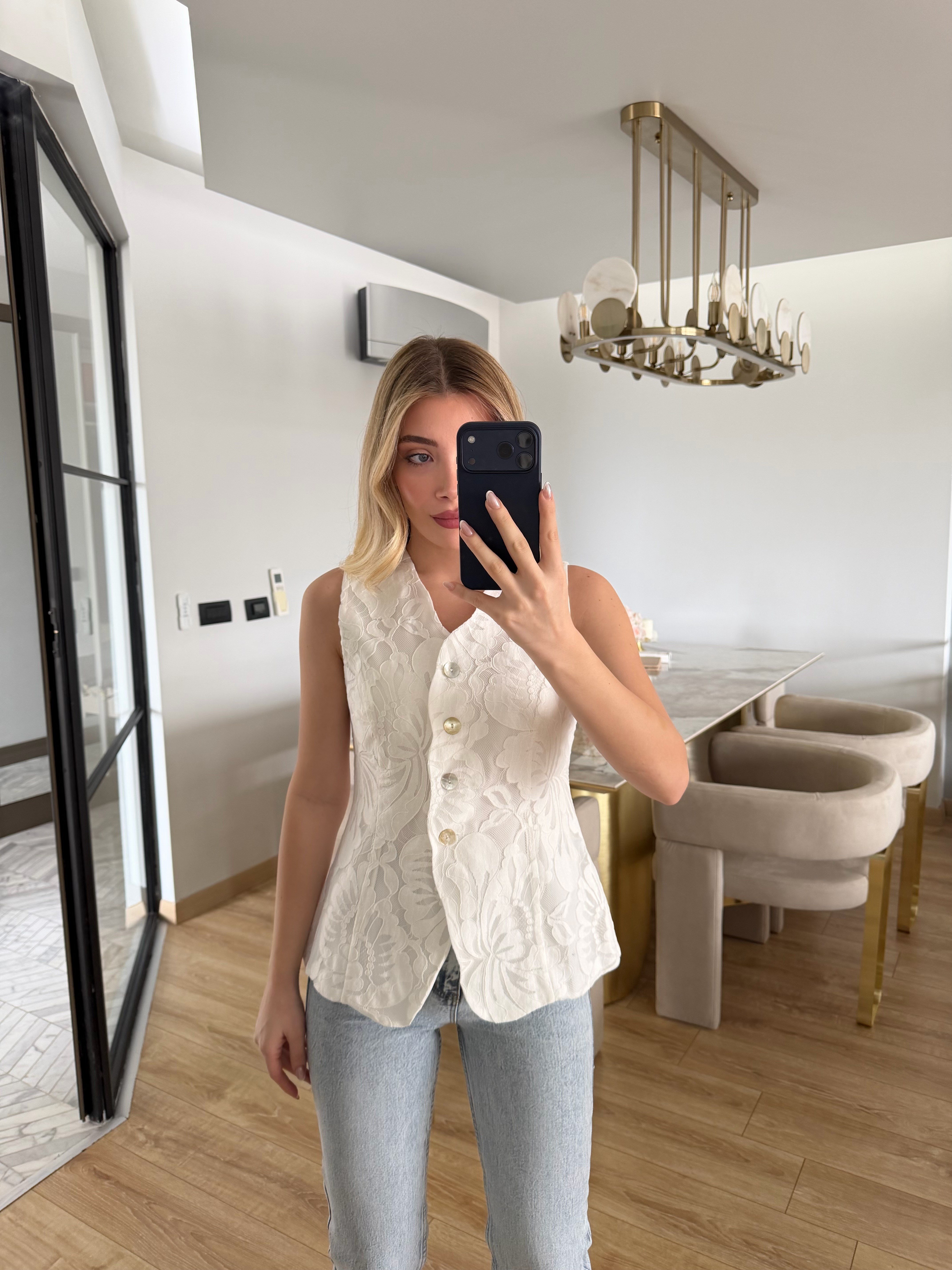 Beyaz Çiçek Desenli Yelek-37406