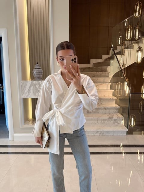 Beyaz Kruvaze Bağlamalı Gömlek-Qu 1023