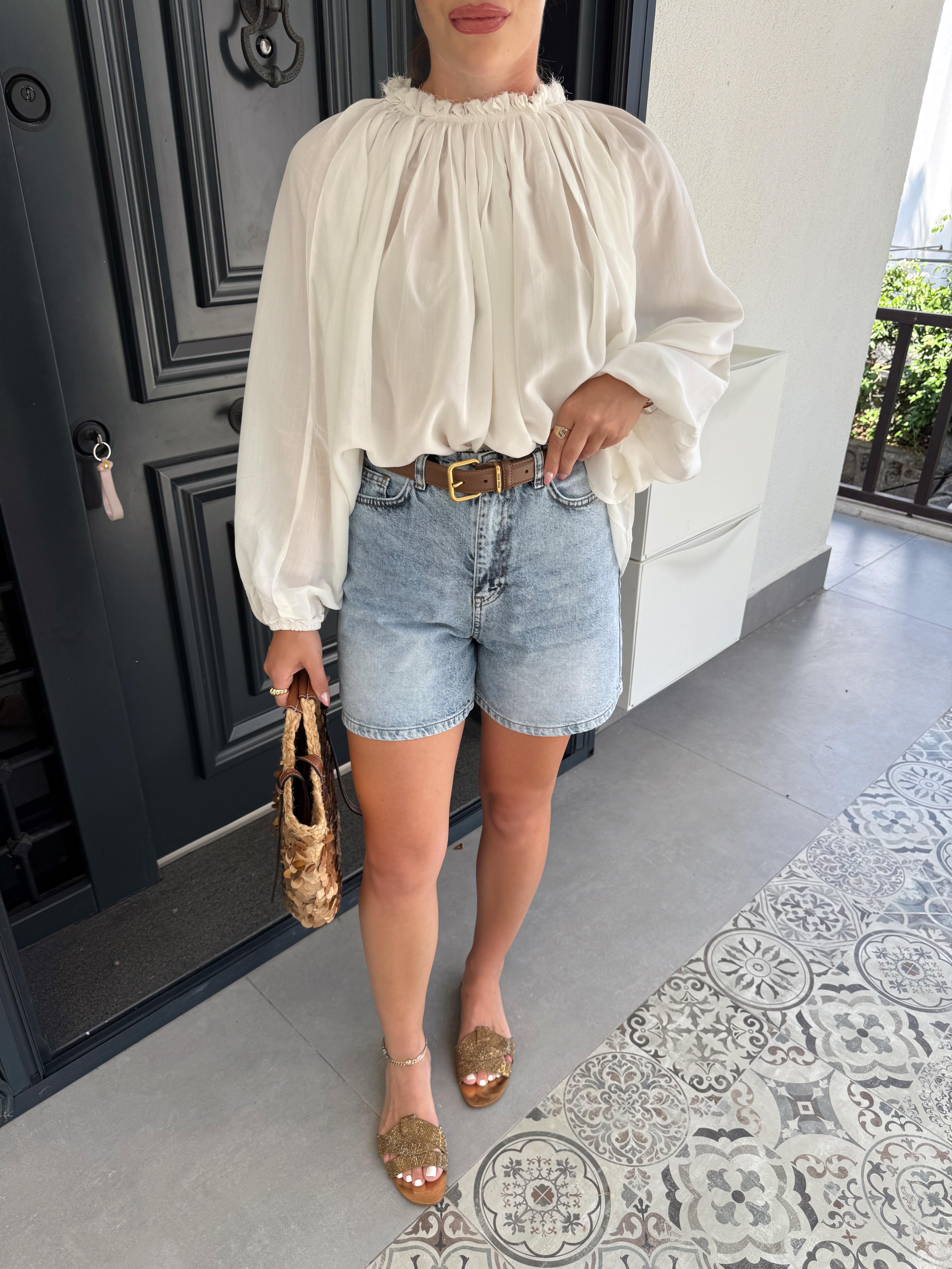 Buz Mavi Yıkamalı Denim Şort