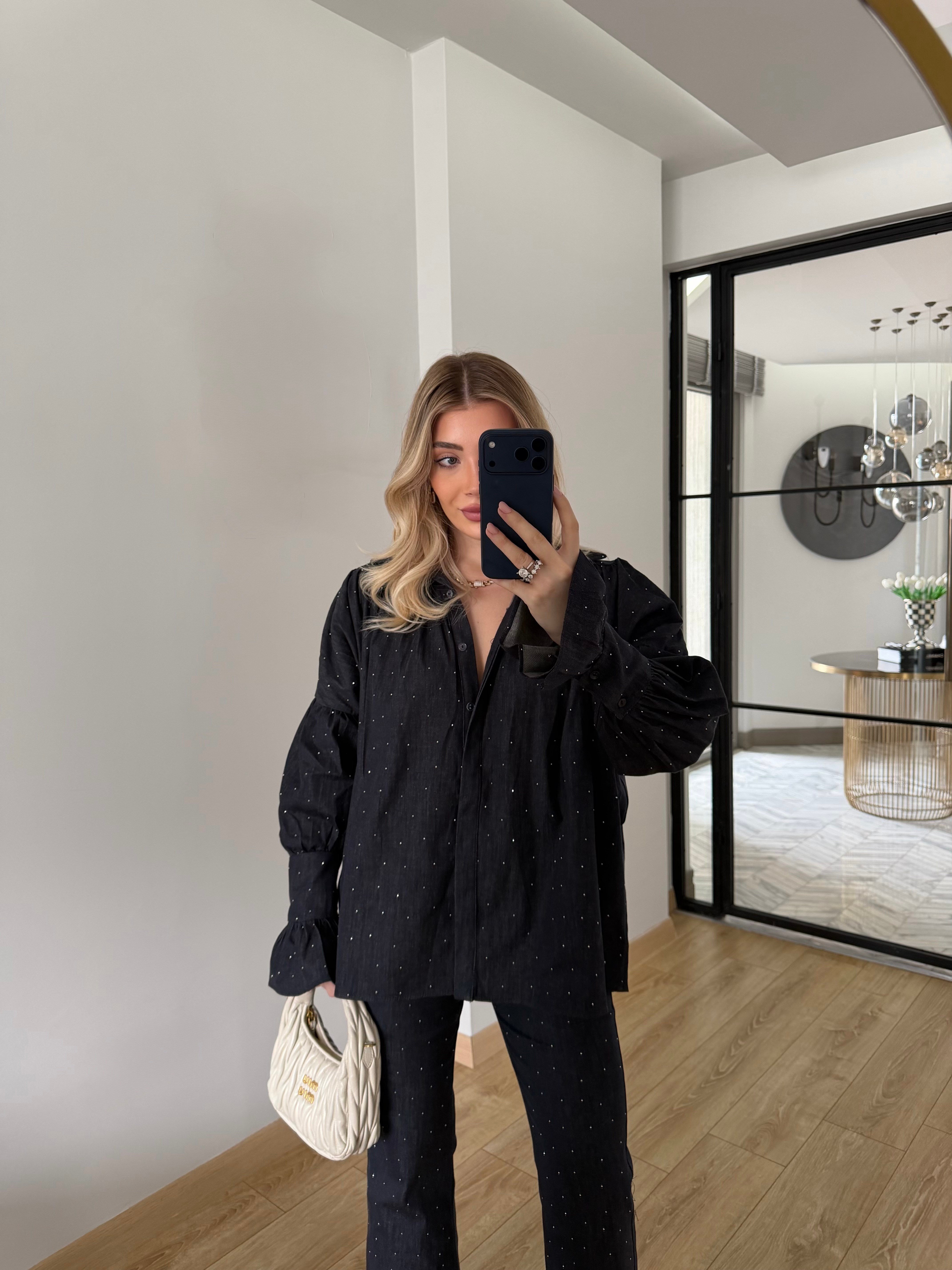 Büzgü Detaylı Lacivert Denim Taşlı Takım