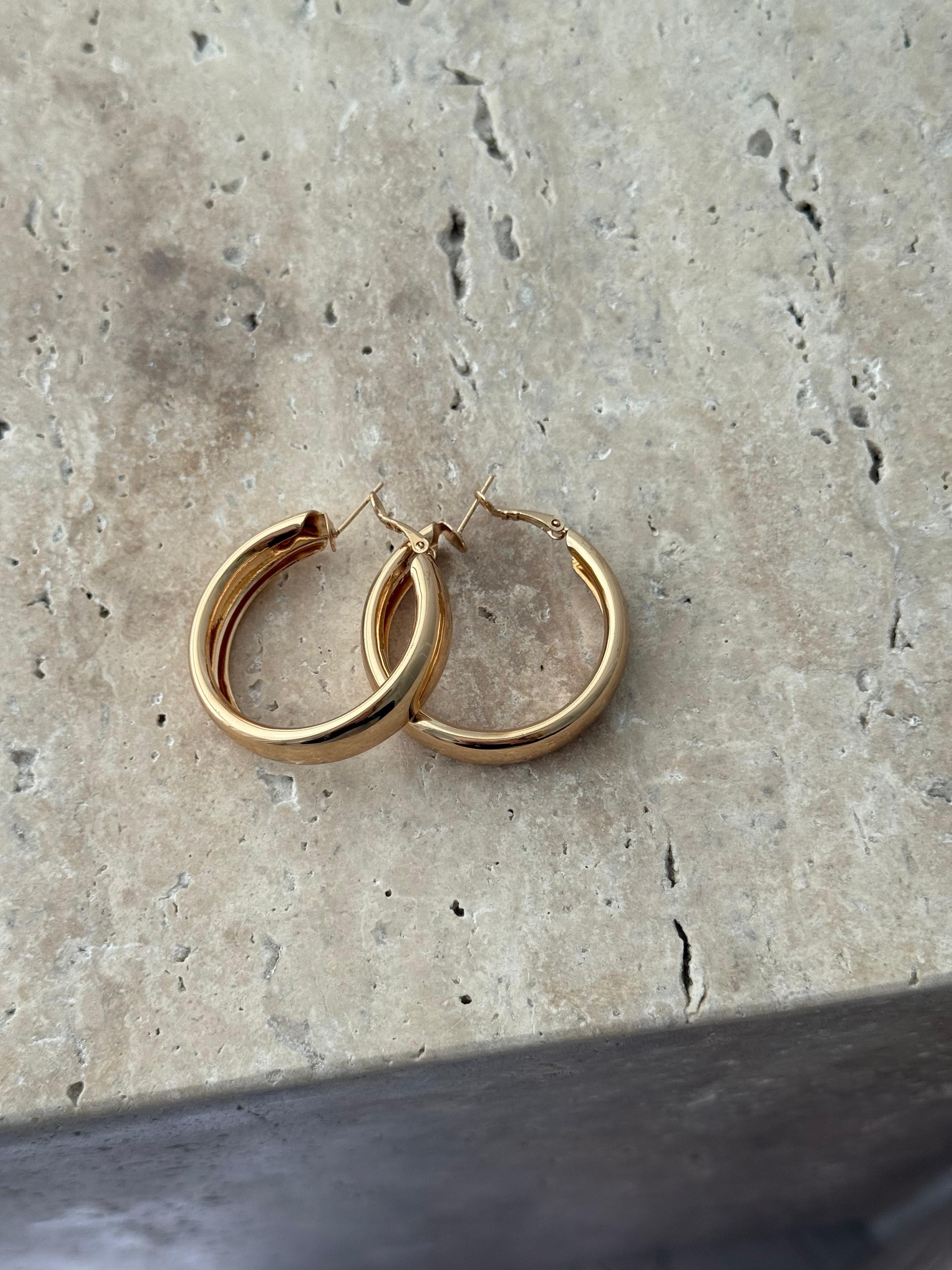 Gold Halka Bombeli Küpe