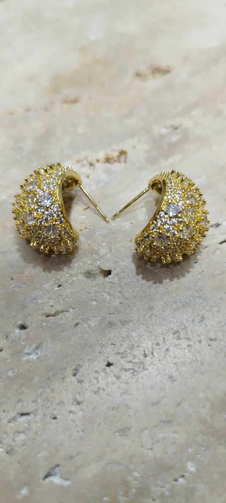 Gold Taşlı Topçik Küpe