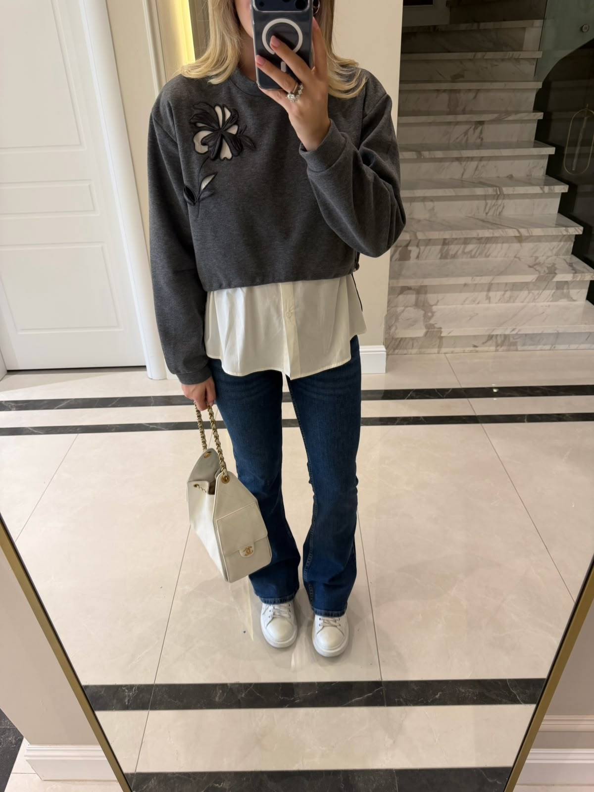 Gri Nakışlı Gömlek Detaylı Sweatshirt