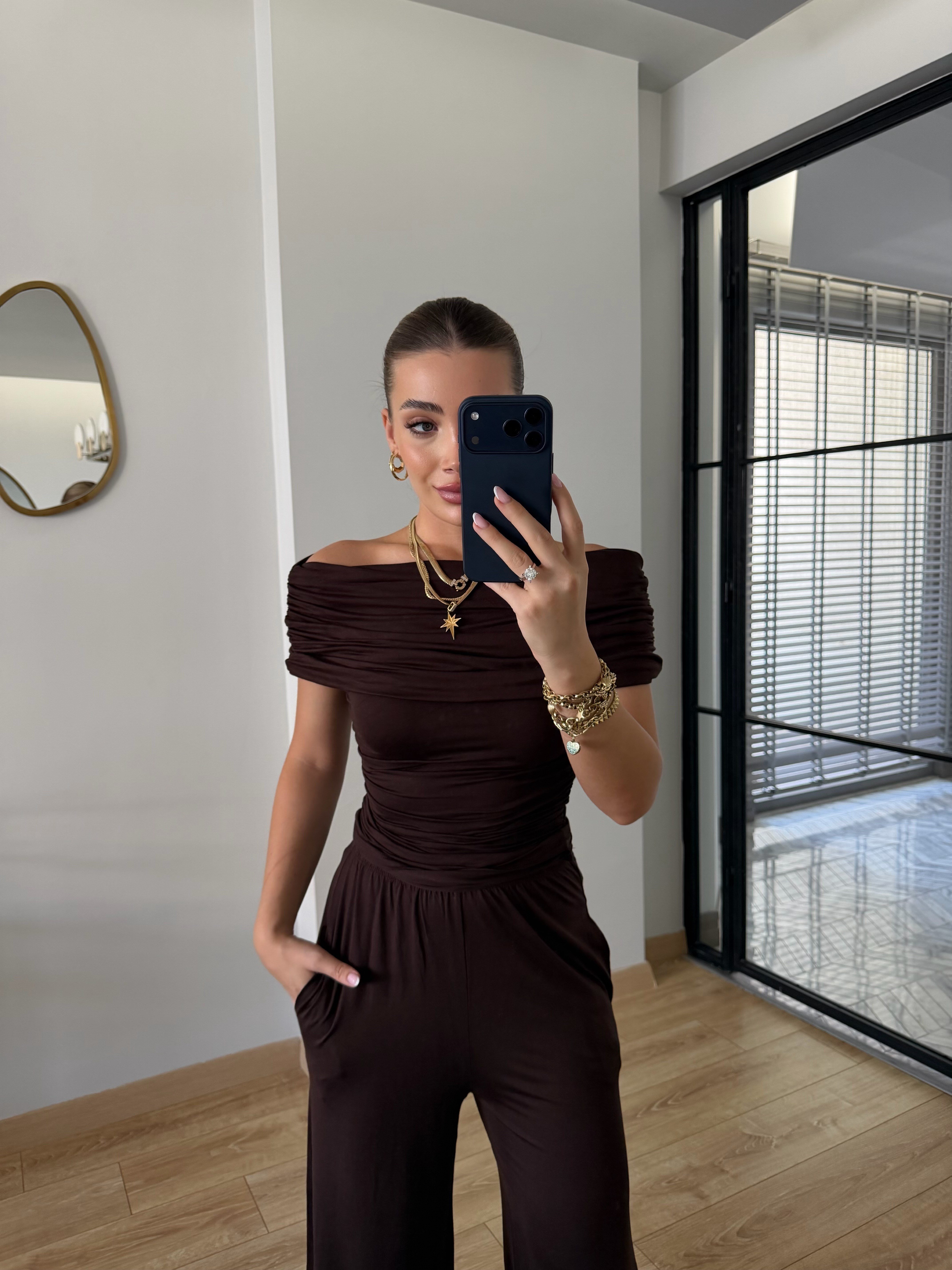Kahve Madonna Yaka Drapeli Modal Takım - 1020