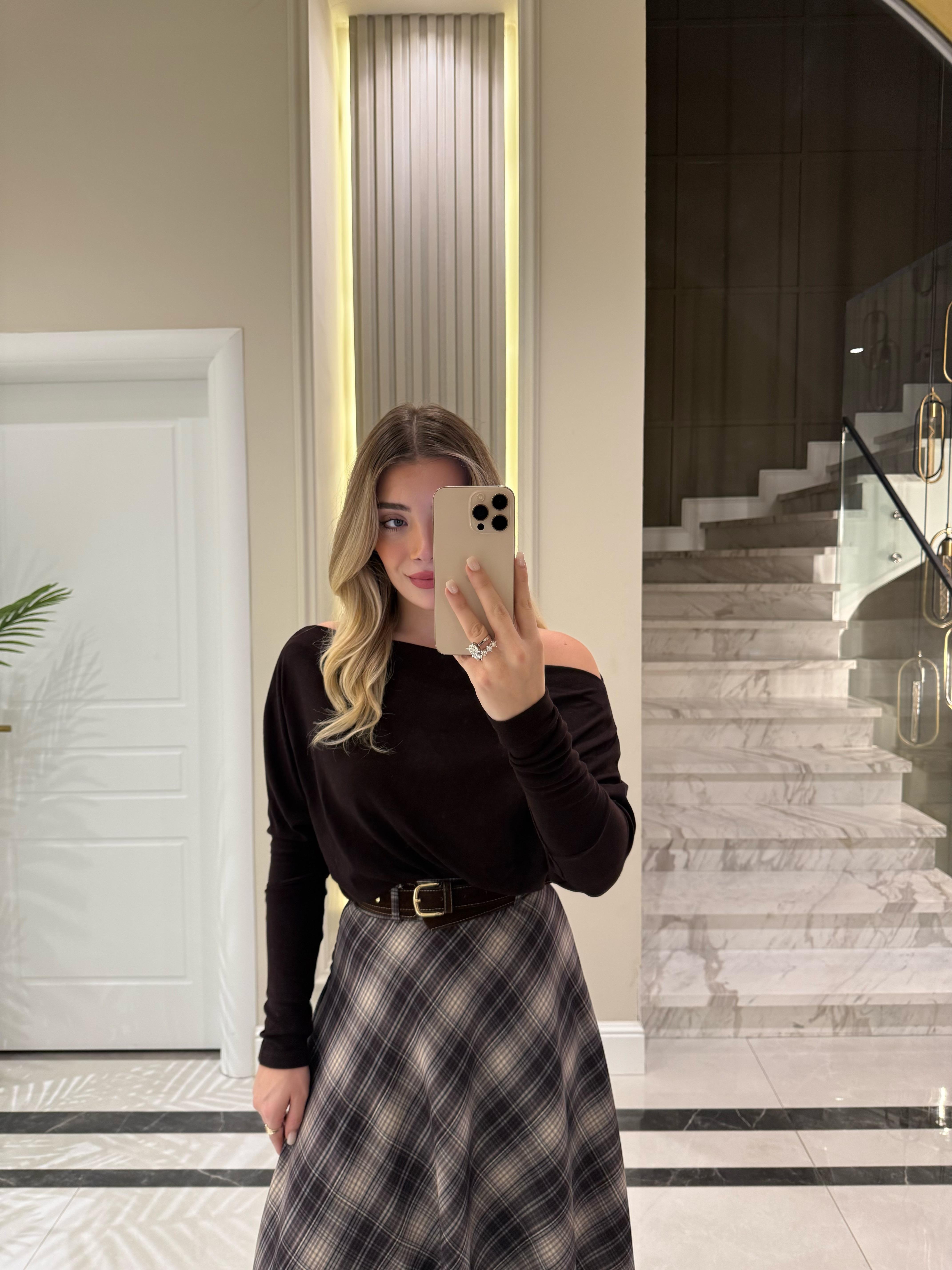 Kahve Omzu Düşük Bluz-1069