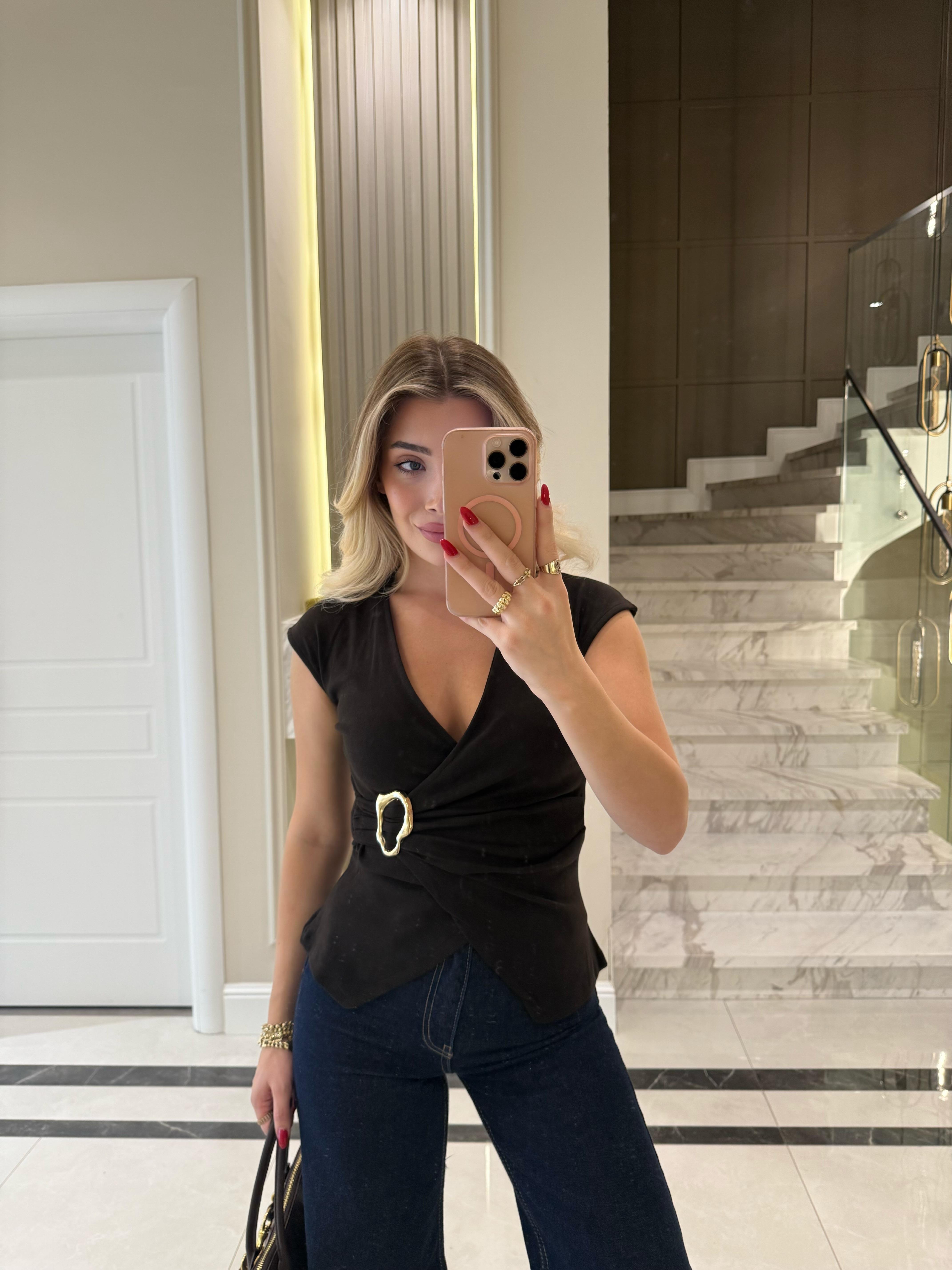 Kahve Rengi  Broş Detaylı Kruvaze Bluz-251039