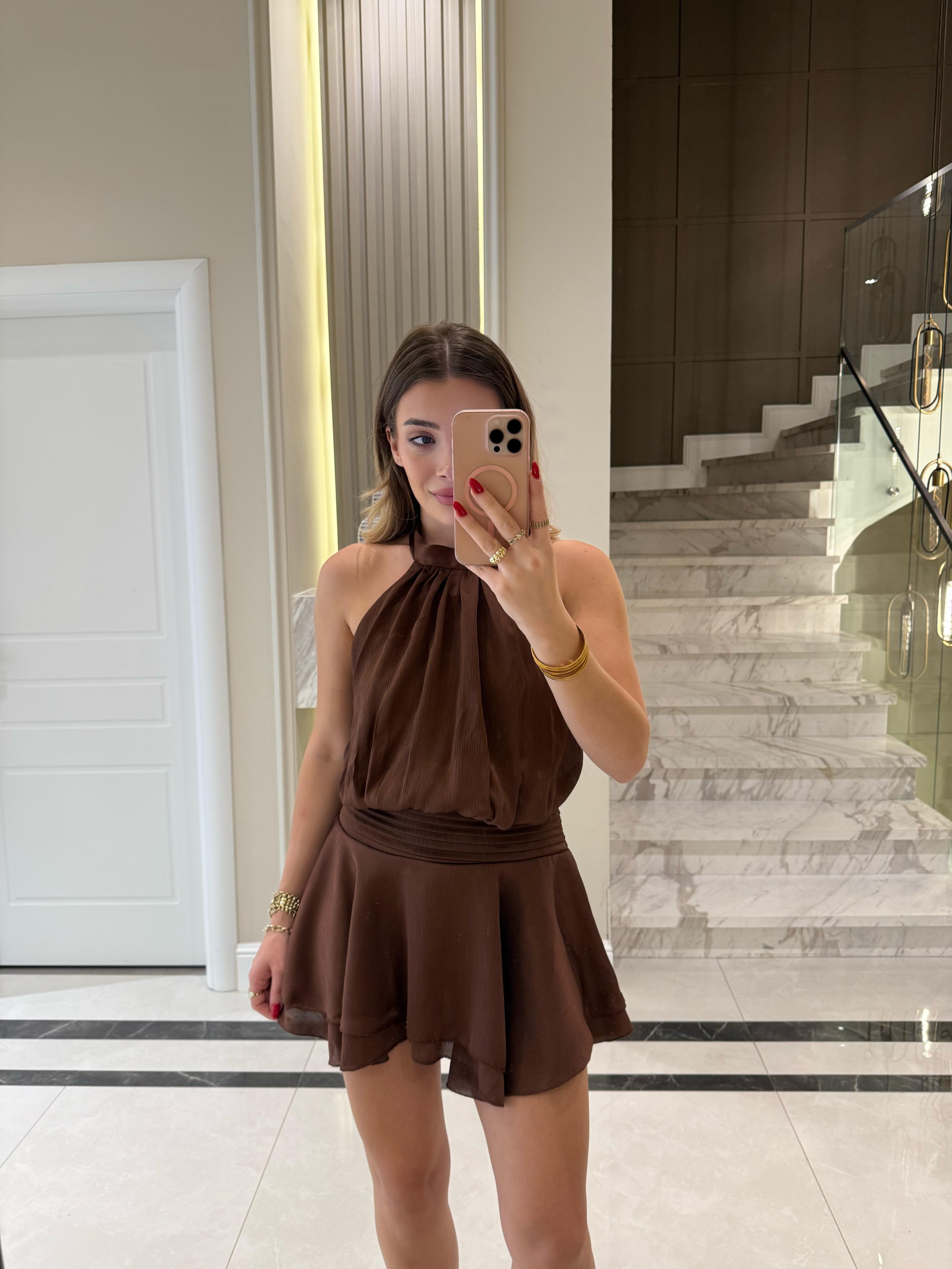 Kahverengi Altı Volanlı Halter Yakalı Mini Elbise