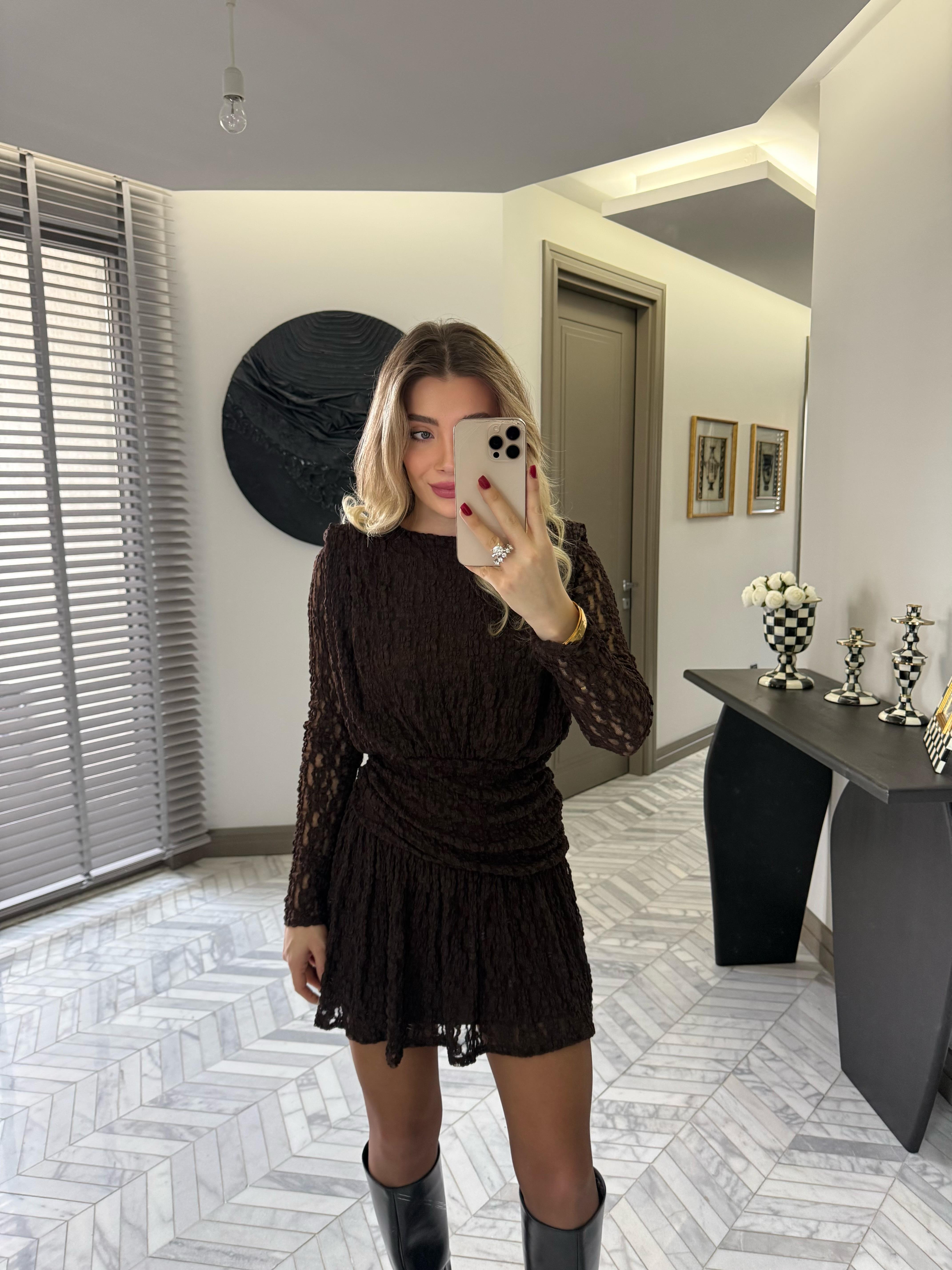 Kahverengi Dantel Kumaş Vatkalı Mini Elbise-35535