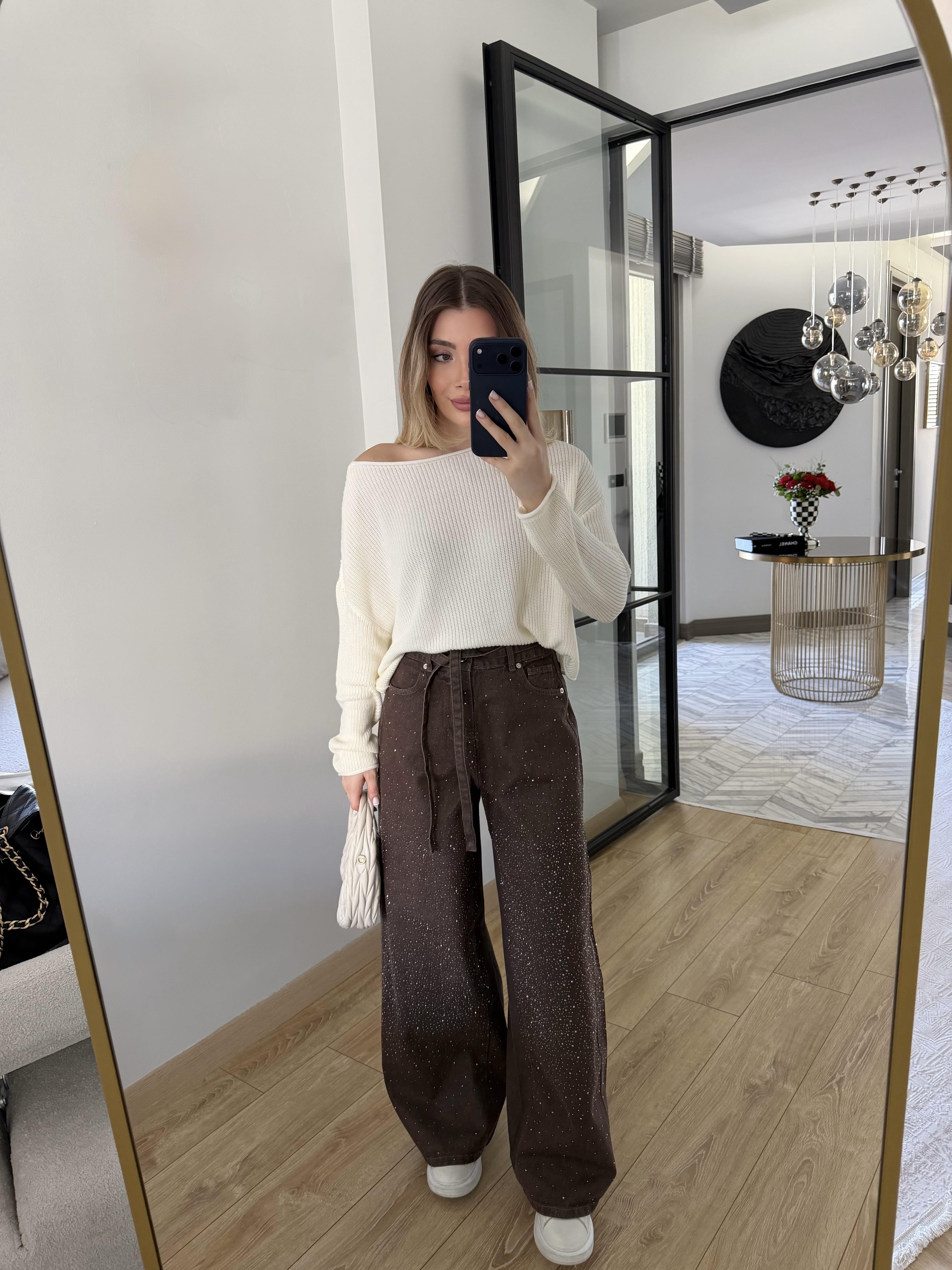 Kahverengi Önü Taşlı Denim Pantolon
