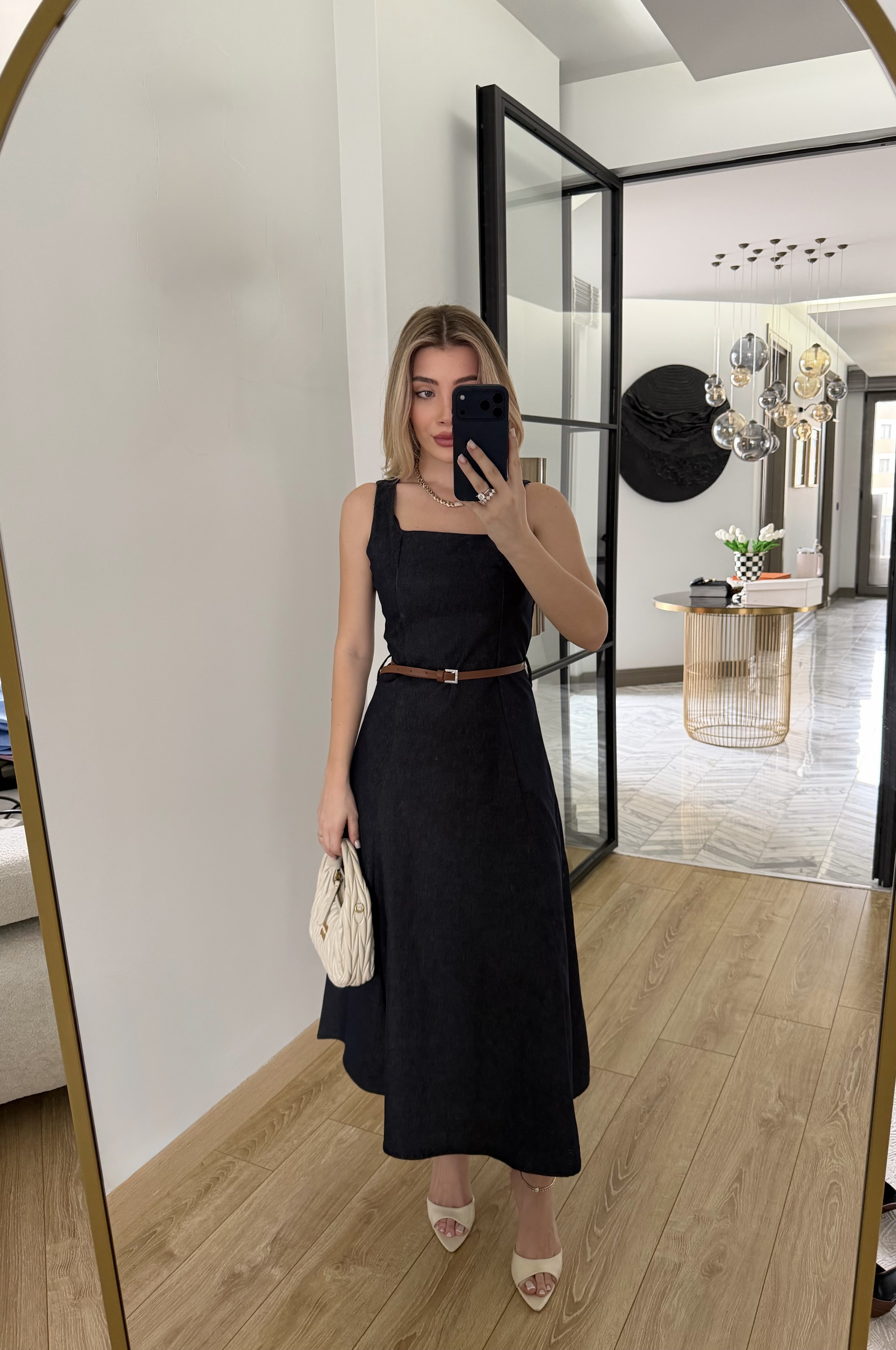 Kare Yakalı Kemerli Denim Elbise