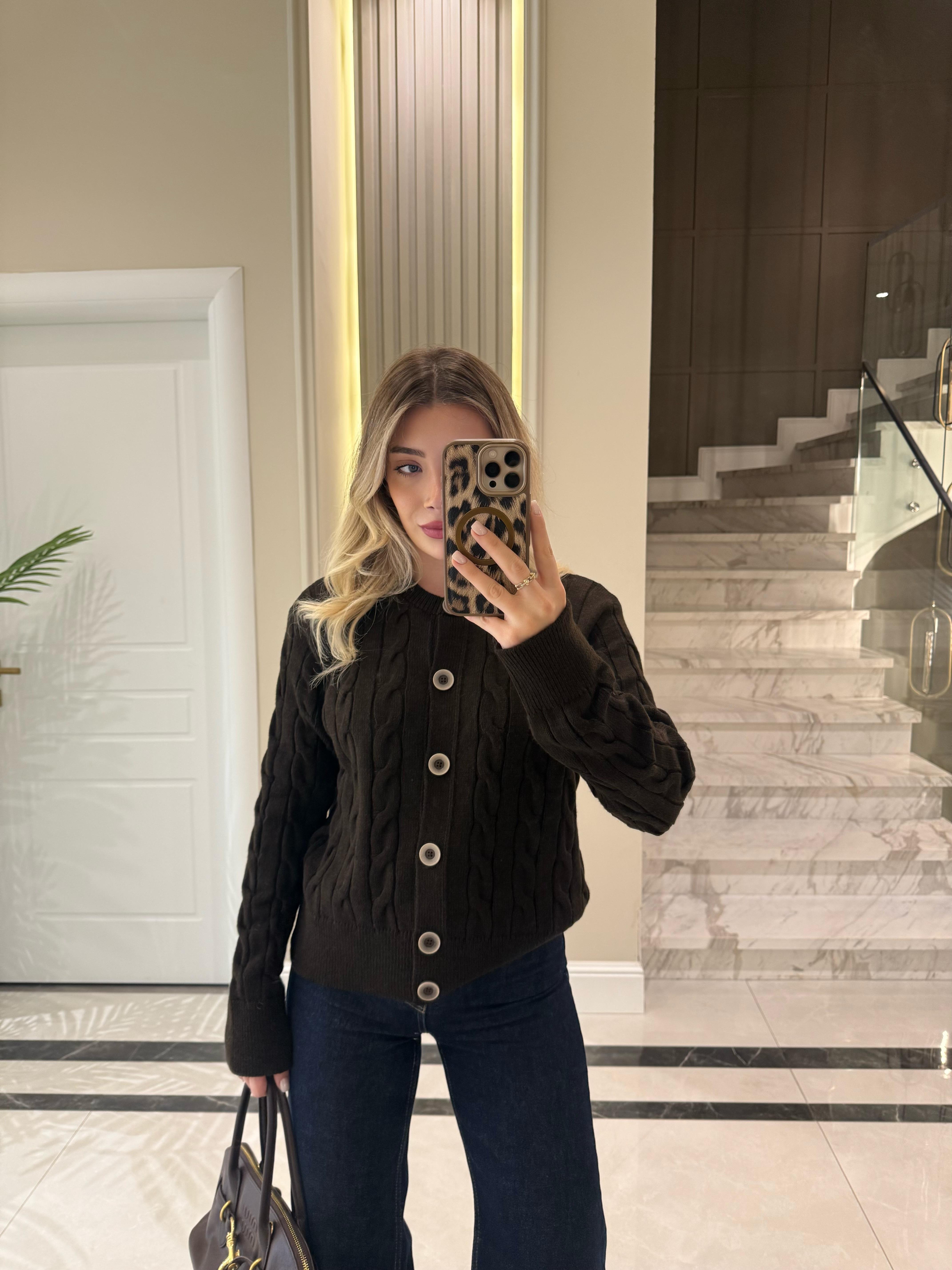Koyu Kahve Saç Örgülü Düğmeli Hırka-1030