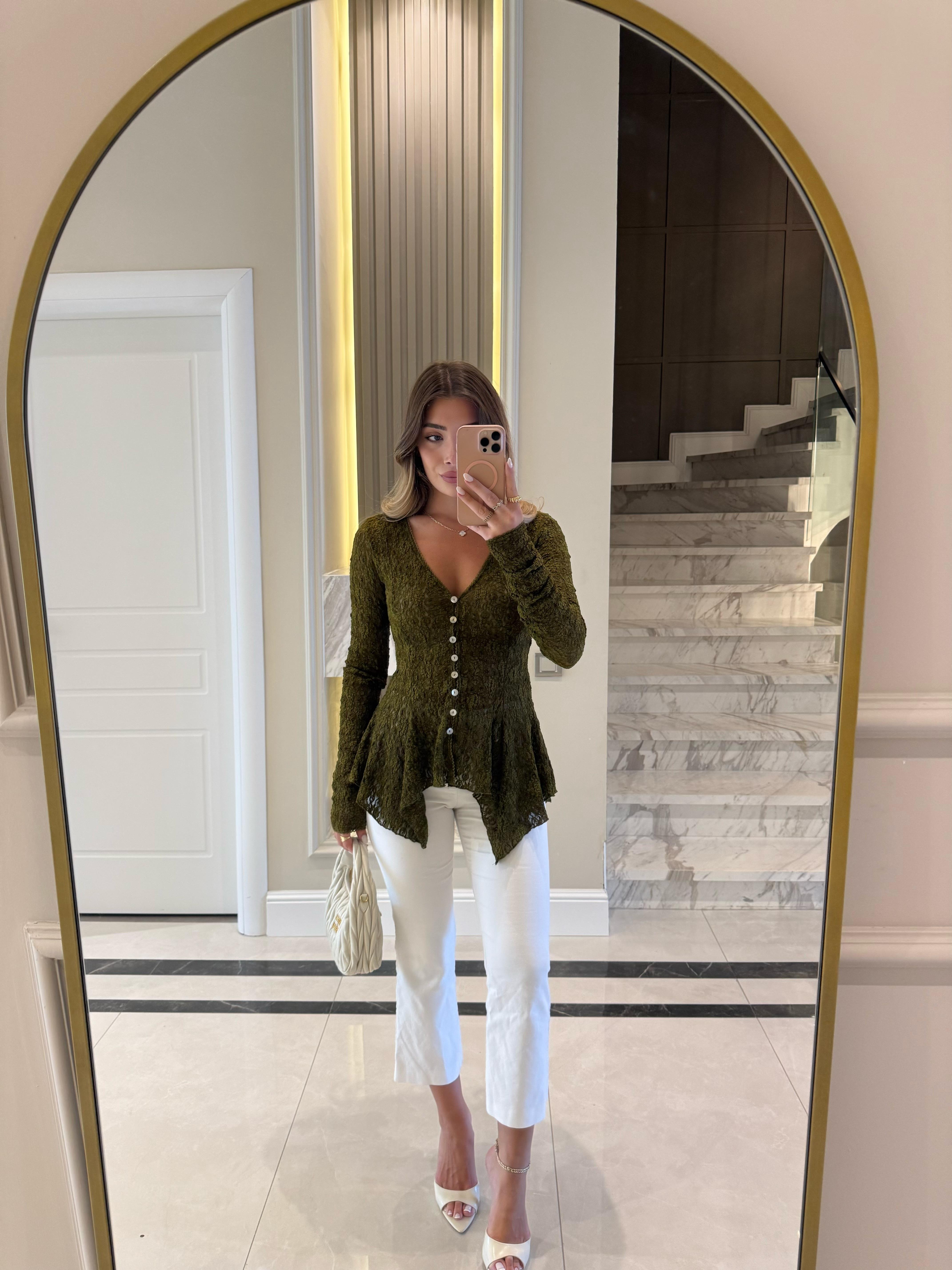 Koyu Yağ Yeşili  Düğmeli Peplum Dantel Hırka