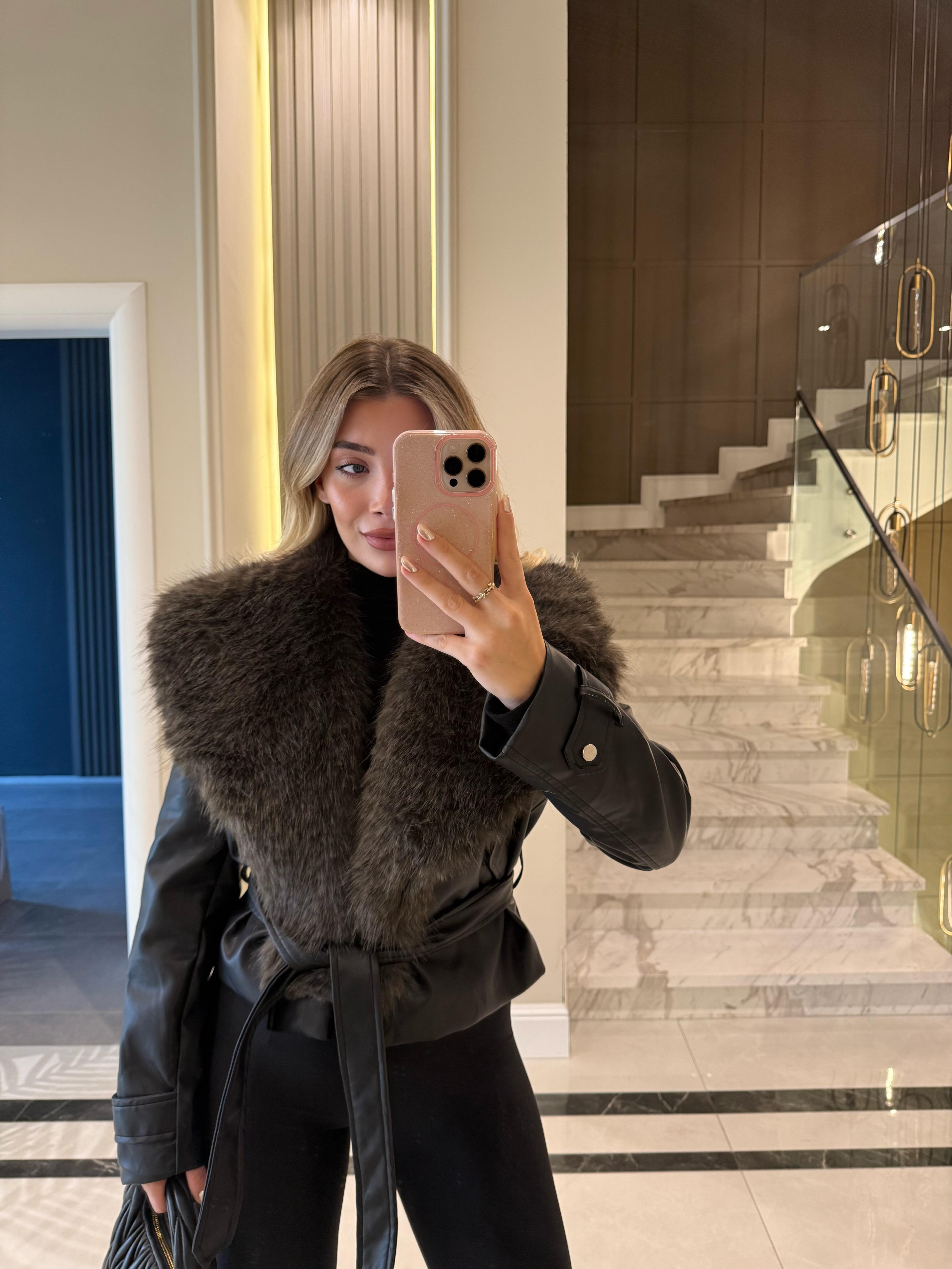 Kürk Yaka Detaylı Deri Ceket 