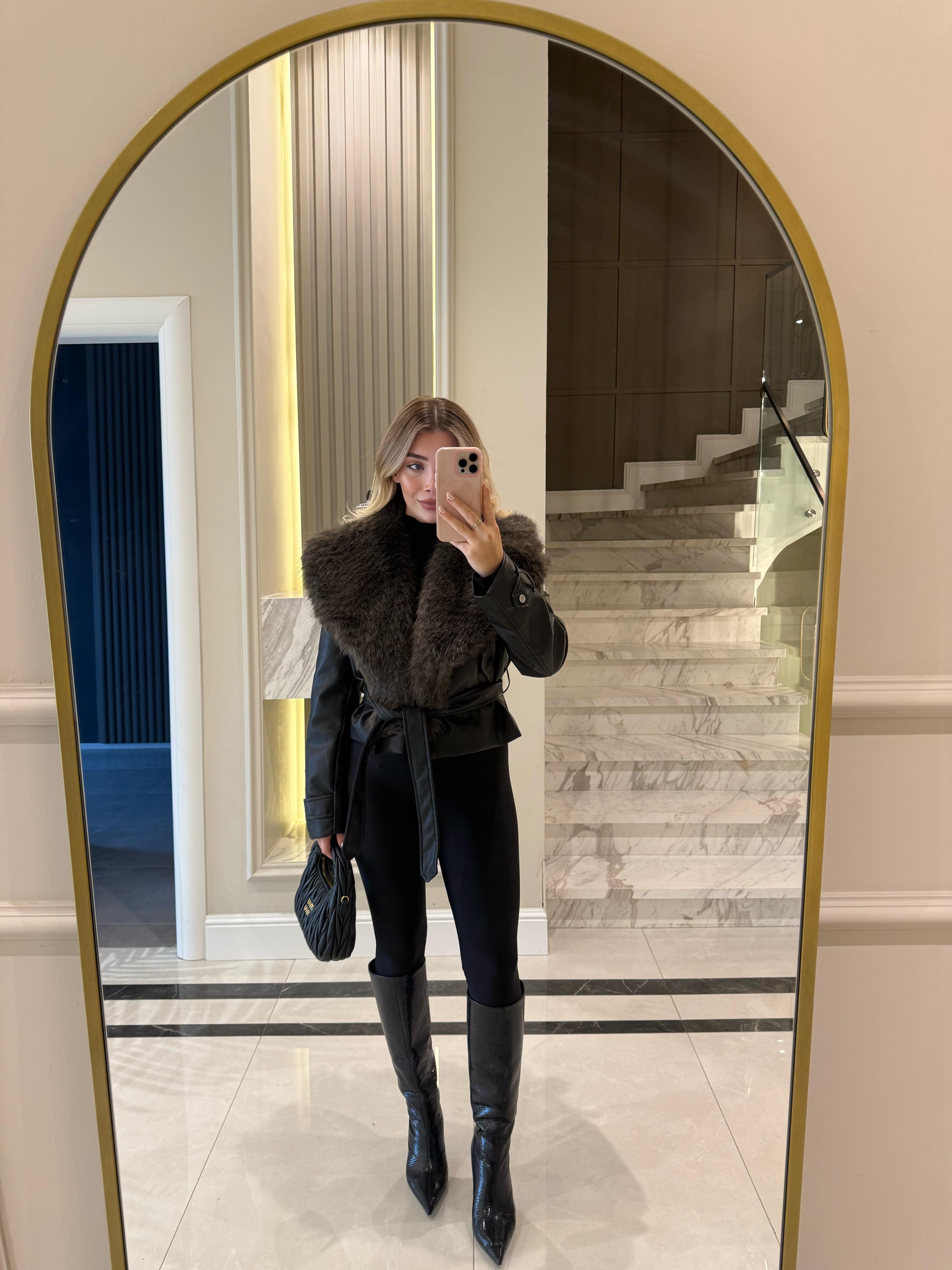 Kürk Yaka Detaylı Deri Ceket 