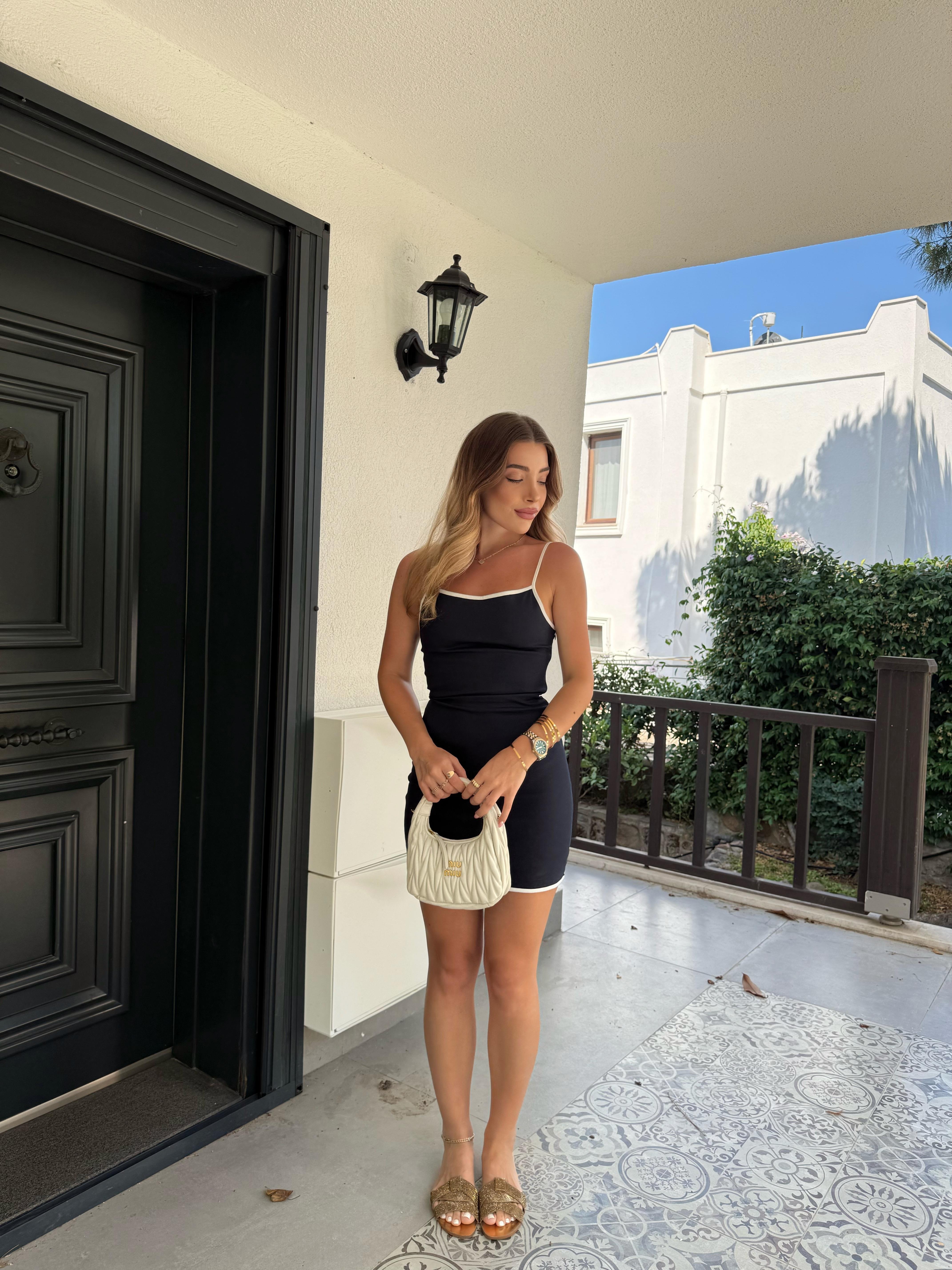 Lacivert İnce Askılı Streç Kısa Elbise