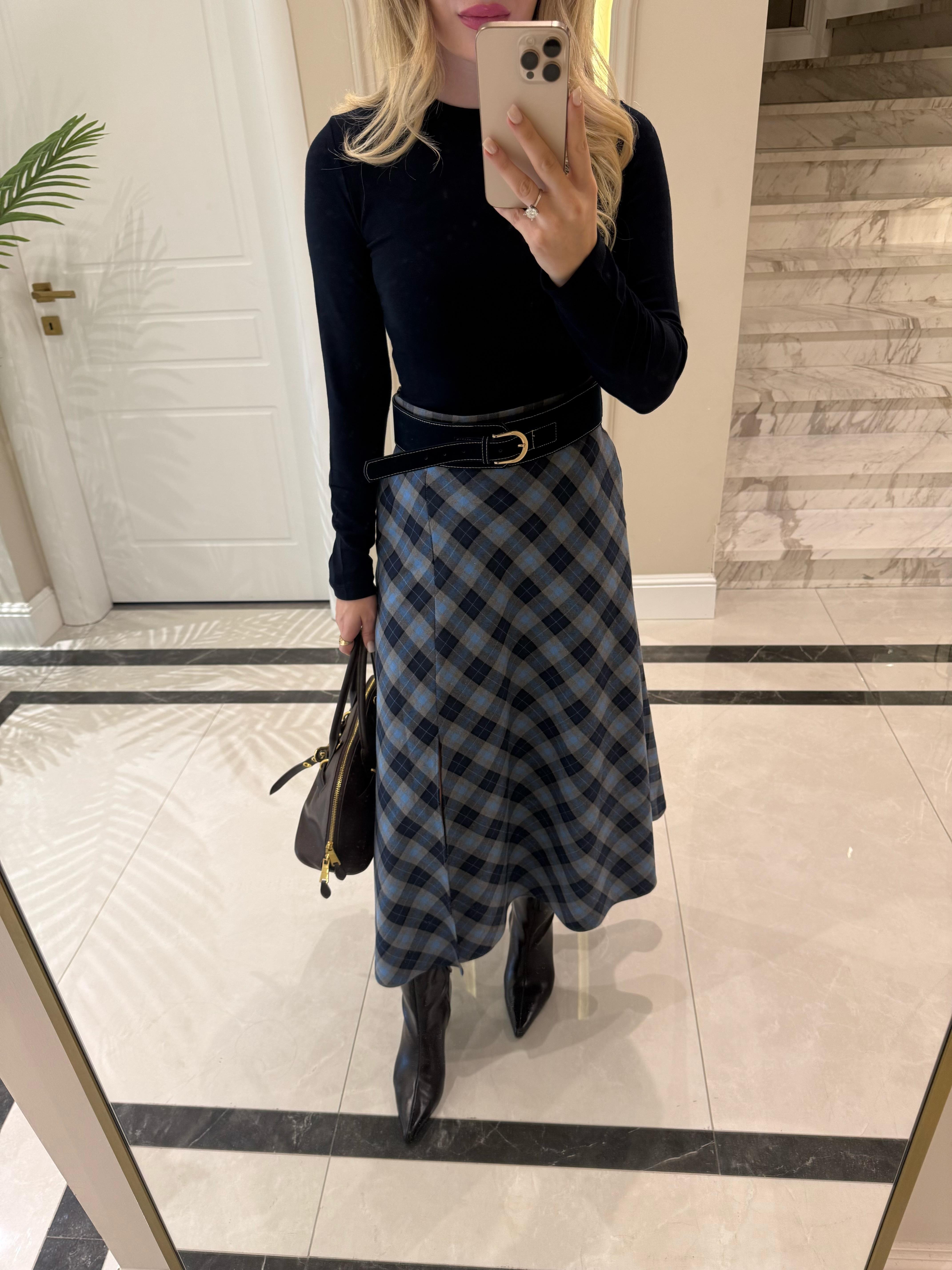 Mavi  Ekoseli Midi Boy Yırtmaçlı Etek