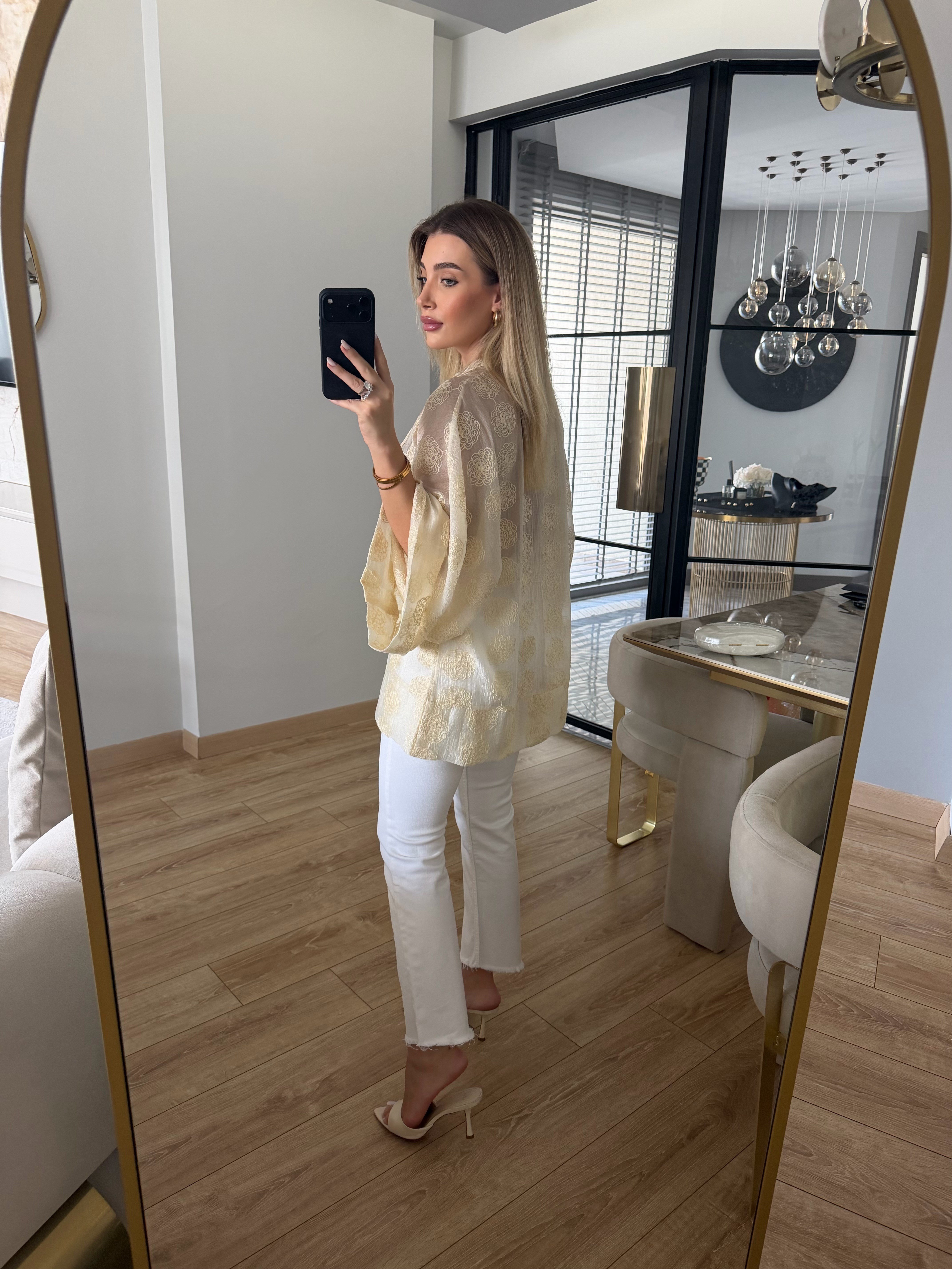 Sarı İp Bağcıklı Brodeli Gömlek - 5096
