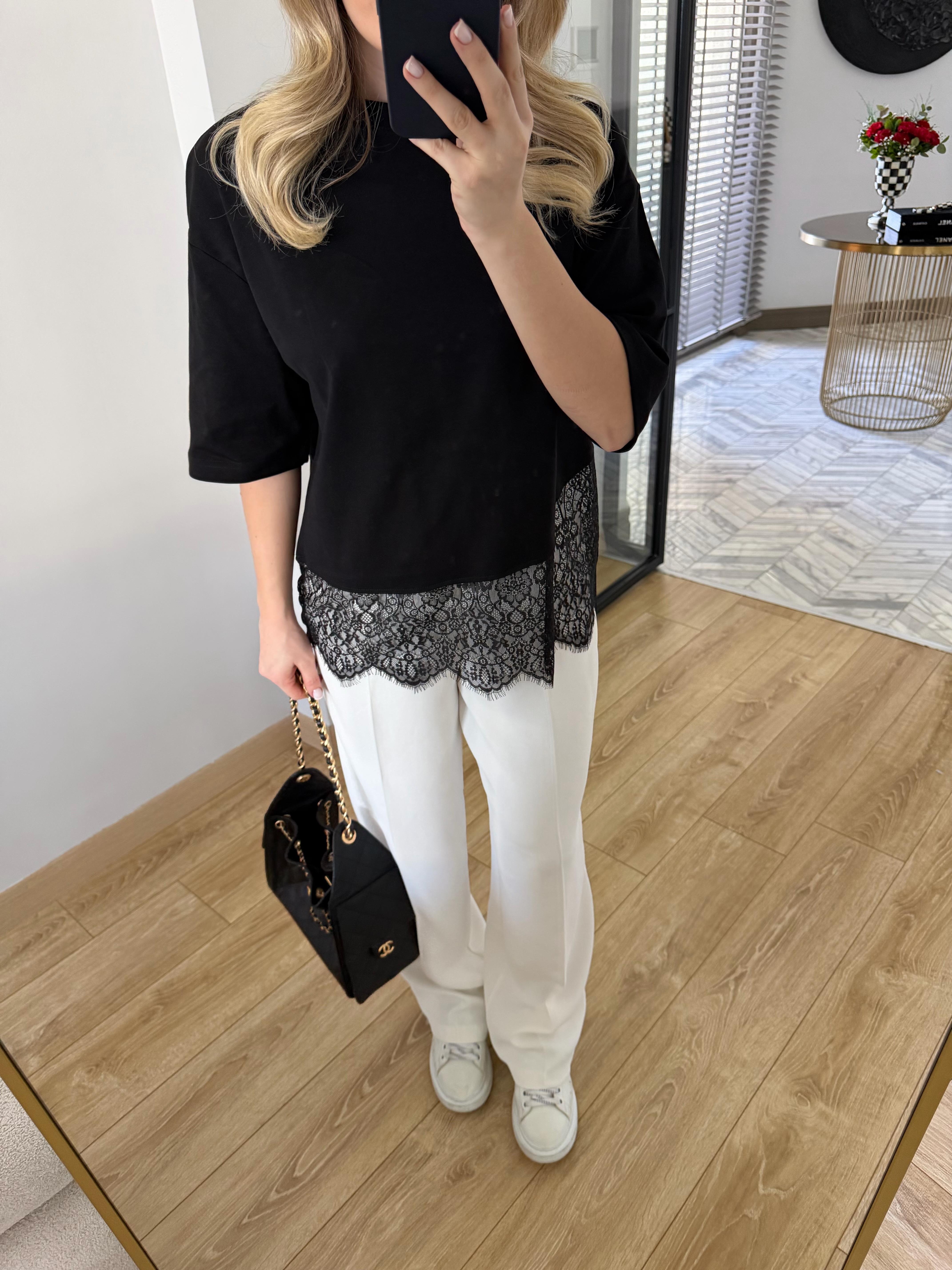 Siyah Altı Dantelli Kısa Kollu Bluz