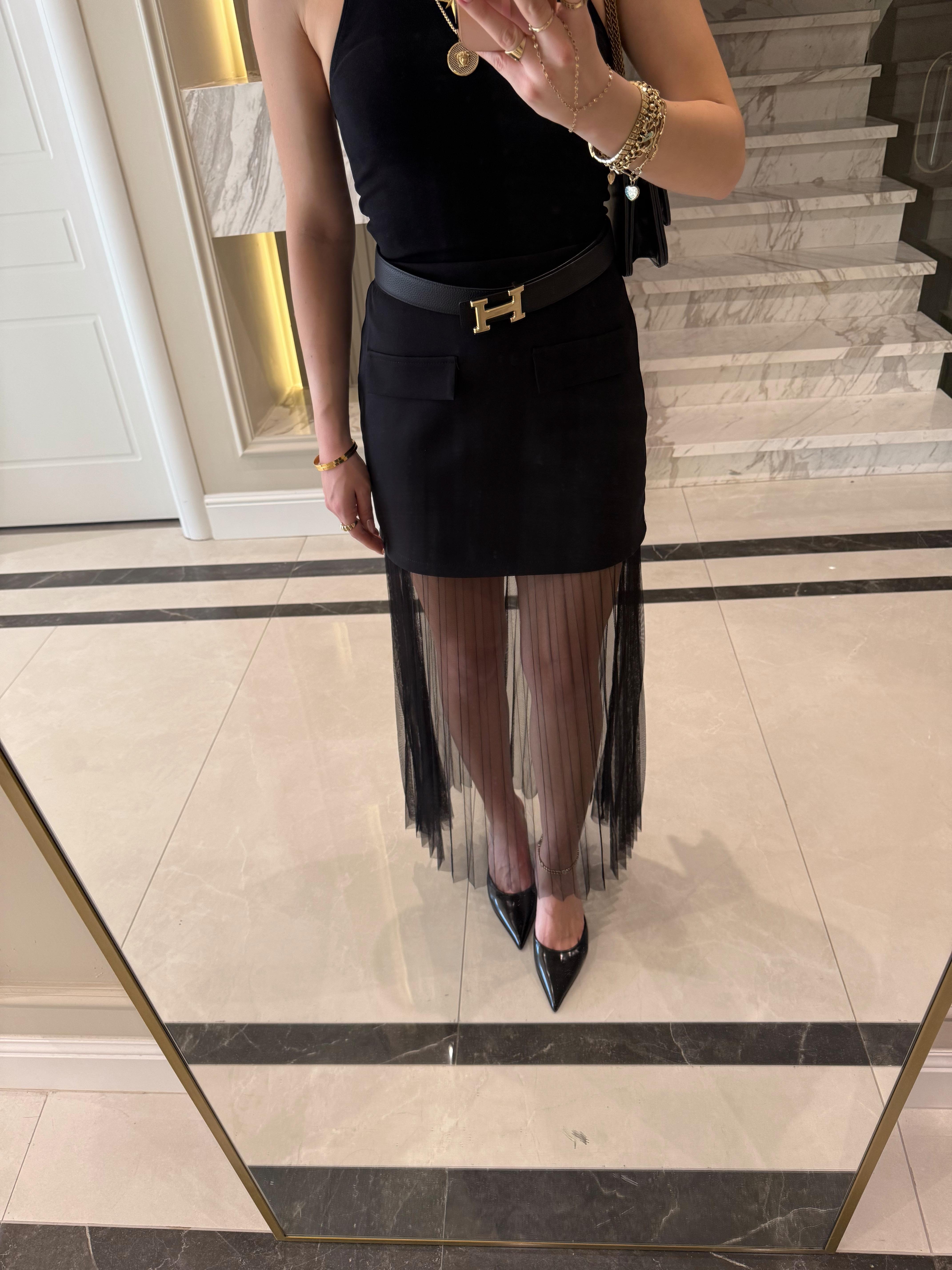 Siyah Altı Piliseli Tüllü Tasarım Etek-QS