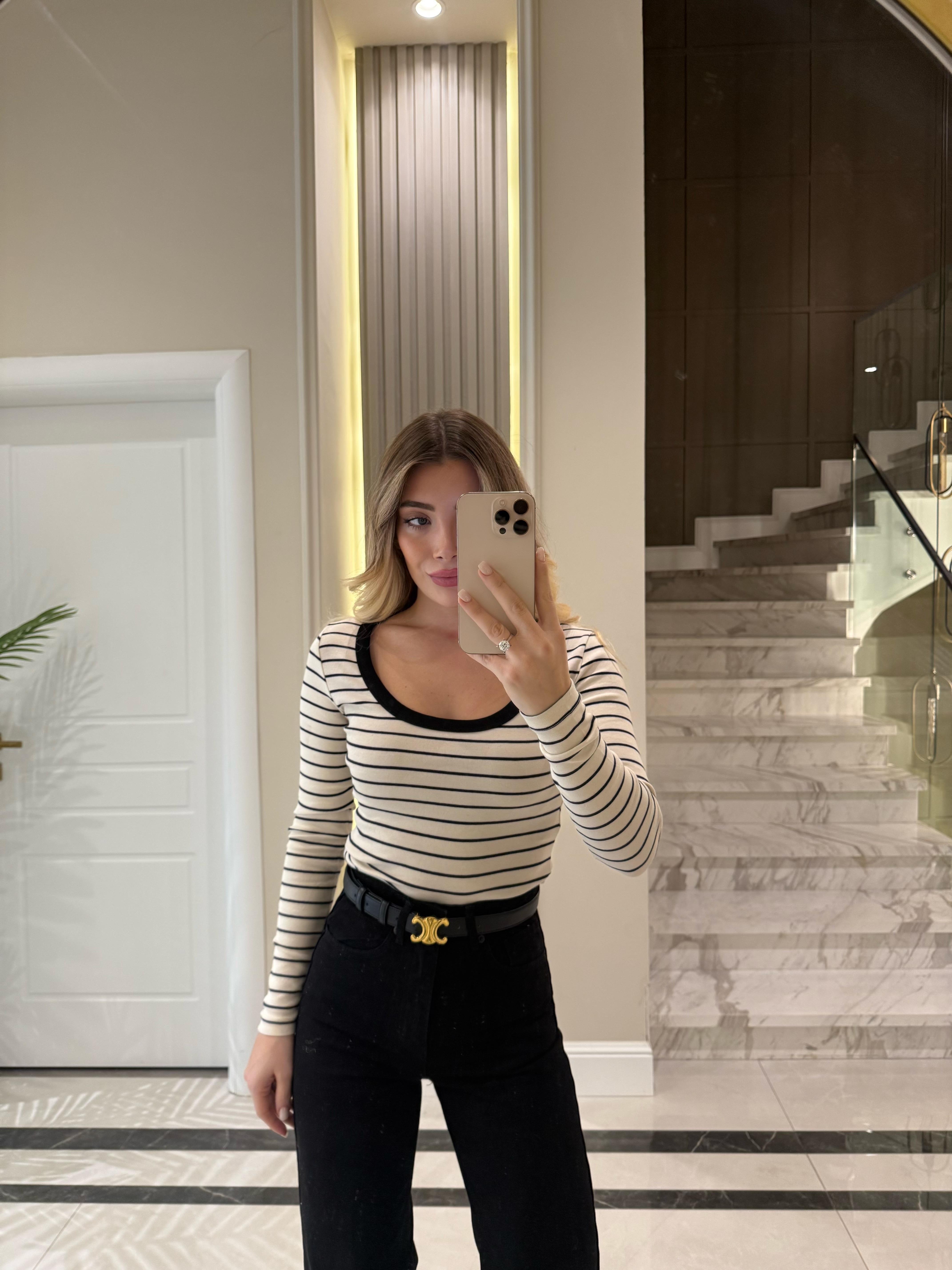 Siyah-Beyaz Çizgili Havuz Yaka Fitilli Triko Body