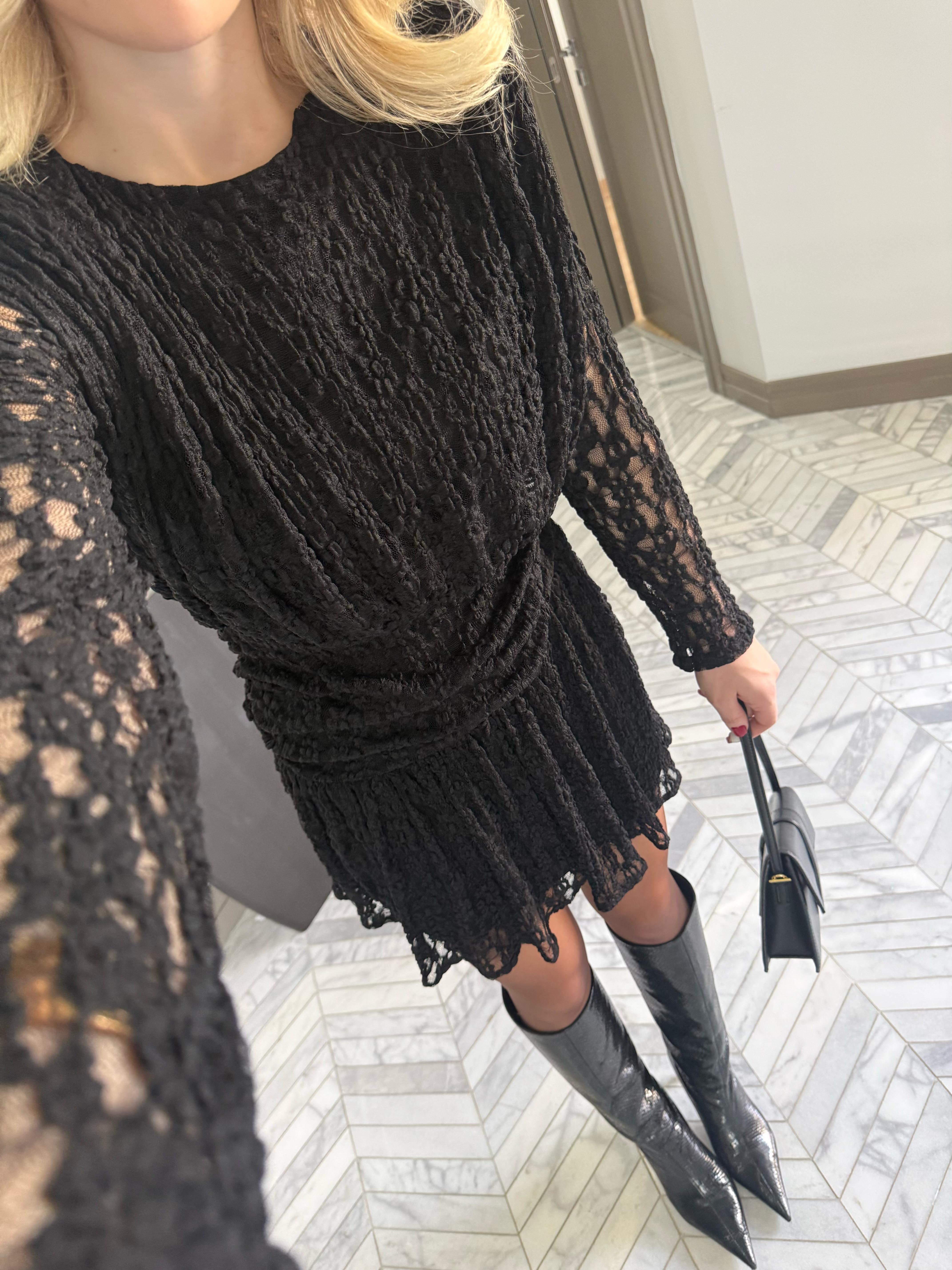 Siyah Dantel Kumaş Vatkalı Mini Elbise-35535